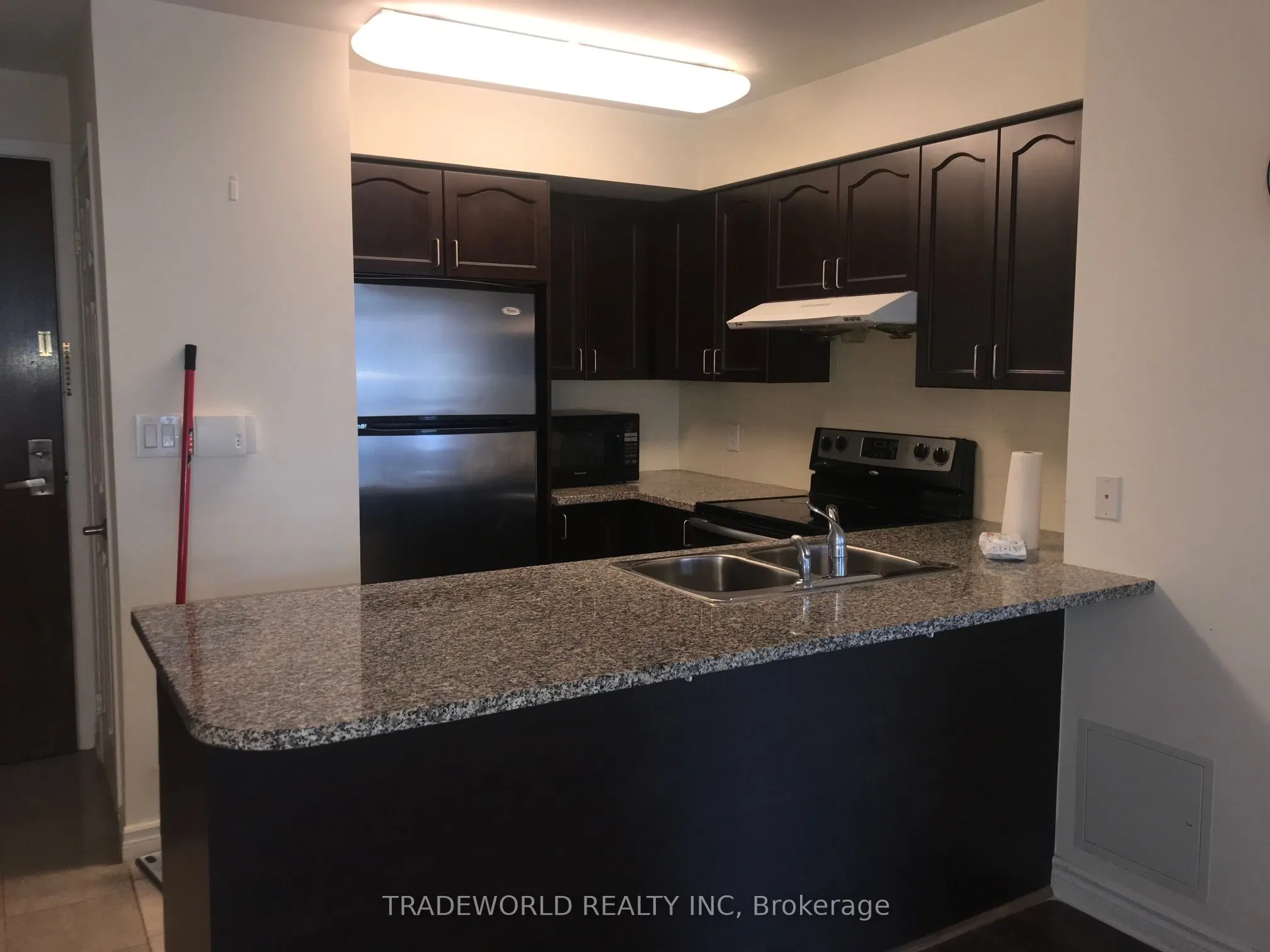35 Hollywood Avenue, #316
