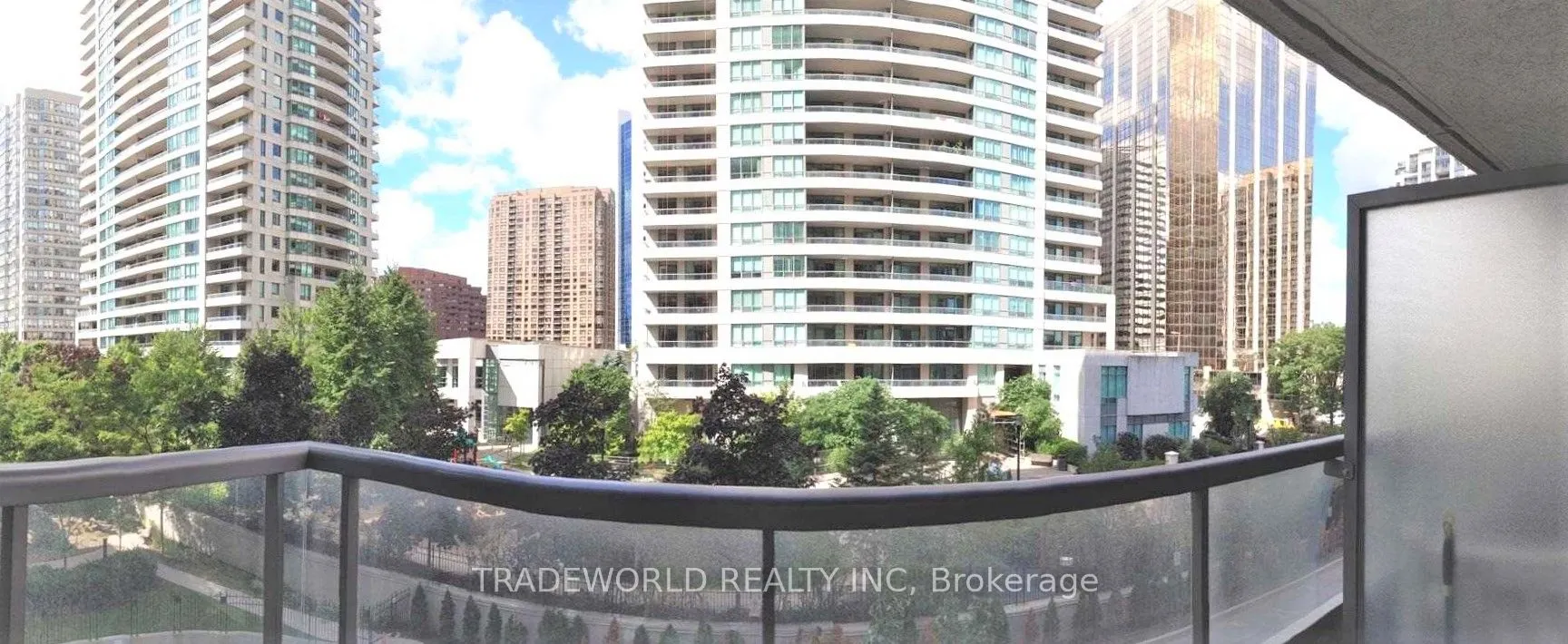 35 Hollywood Avenue, #316