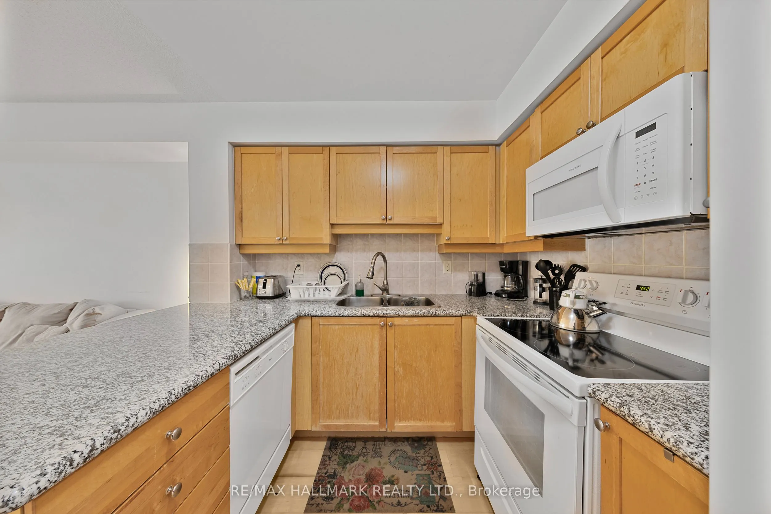 78 Harrison Garden Boulevard, #1805