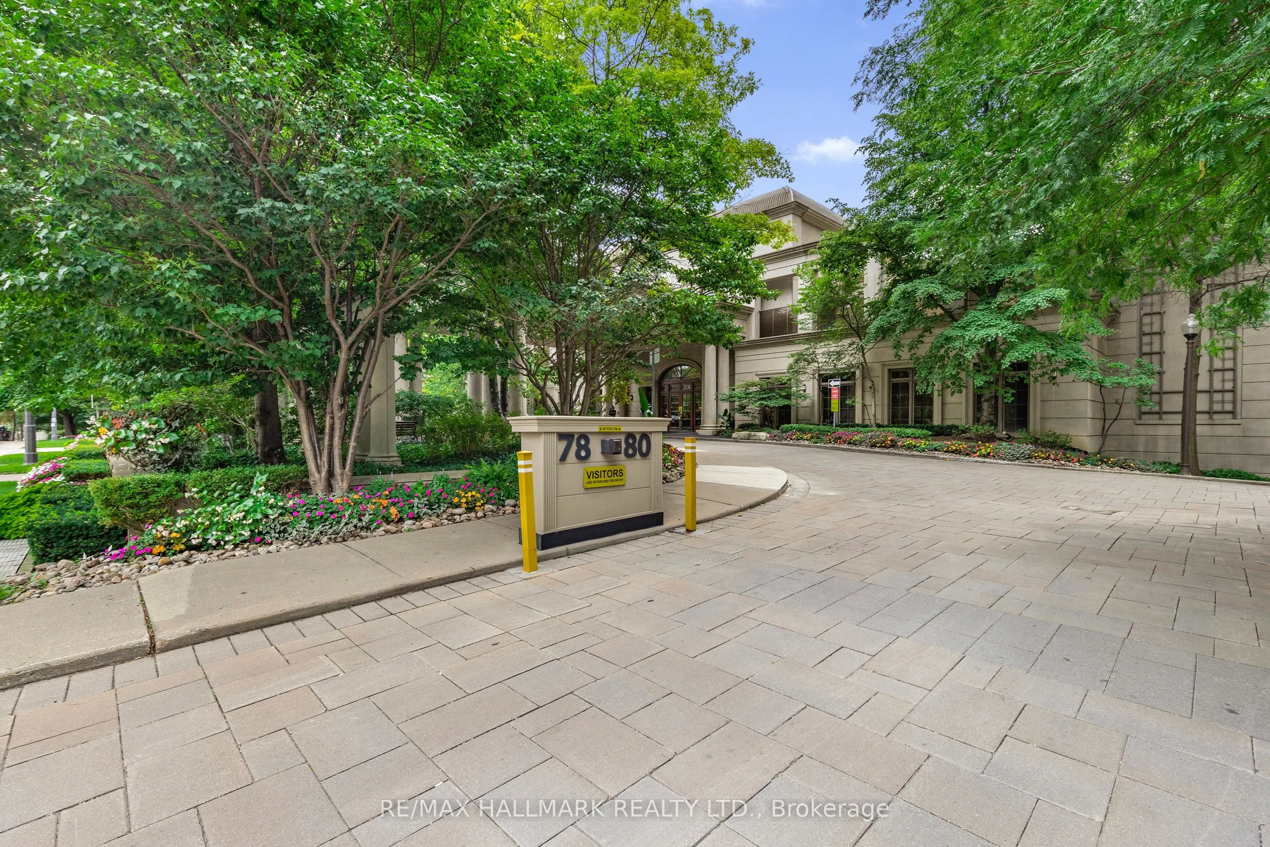 78 Harrison Garden Boulevard, #1805