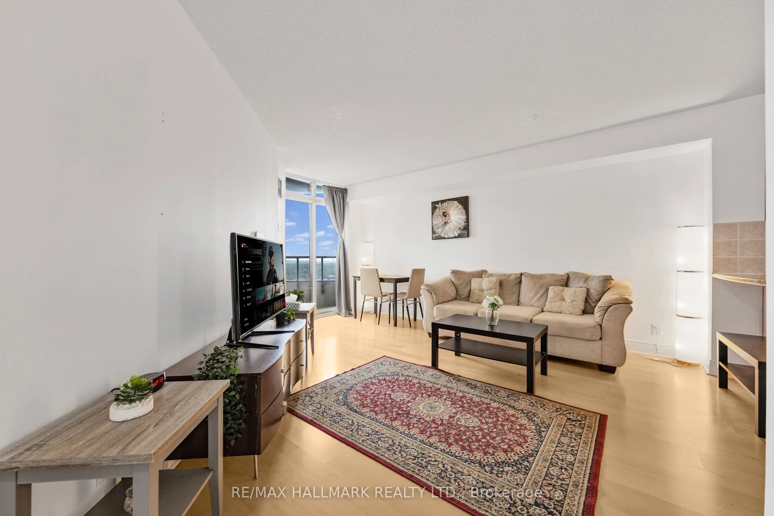 78 Harrison Garden Boulevard, #1805