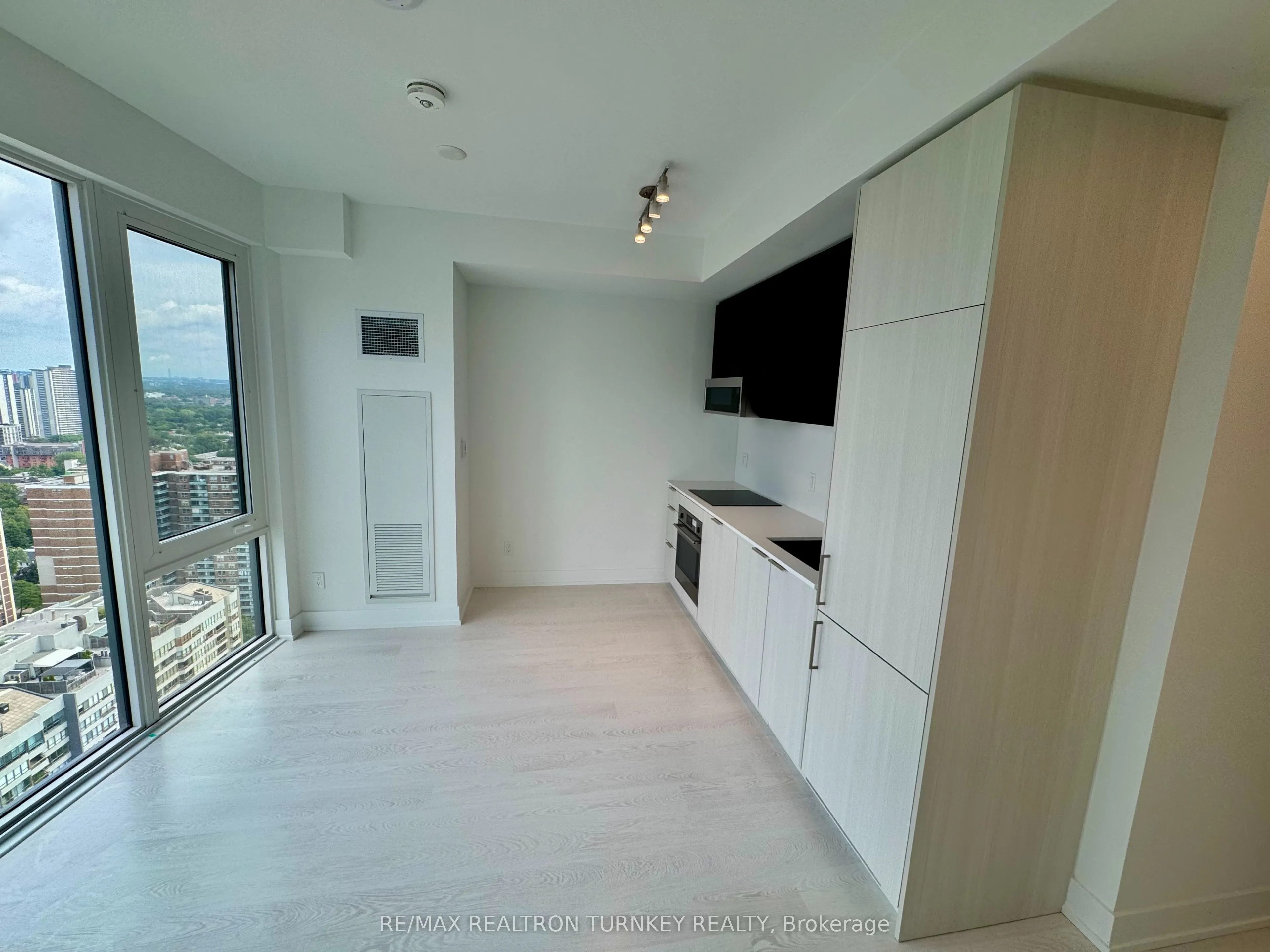 308 Jarvis Street, #3210