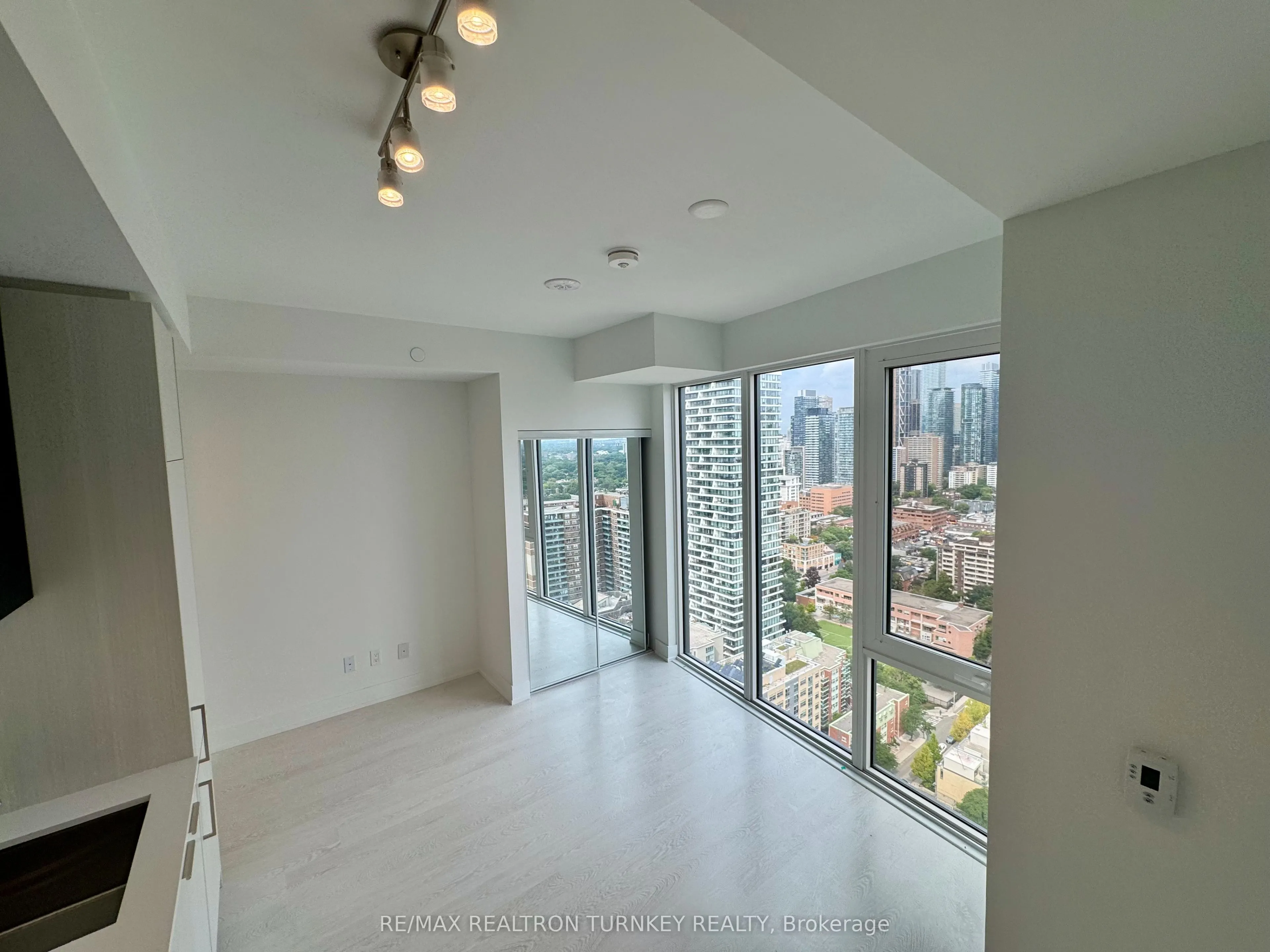 308 Jarvis Street, #3210