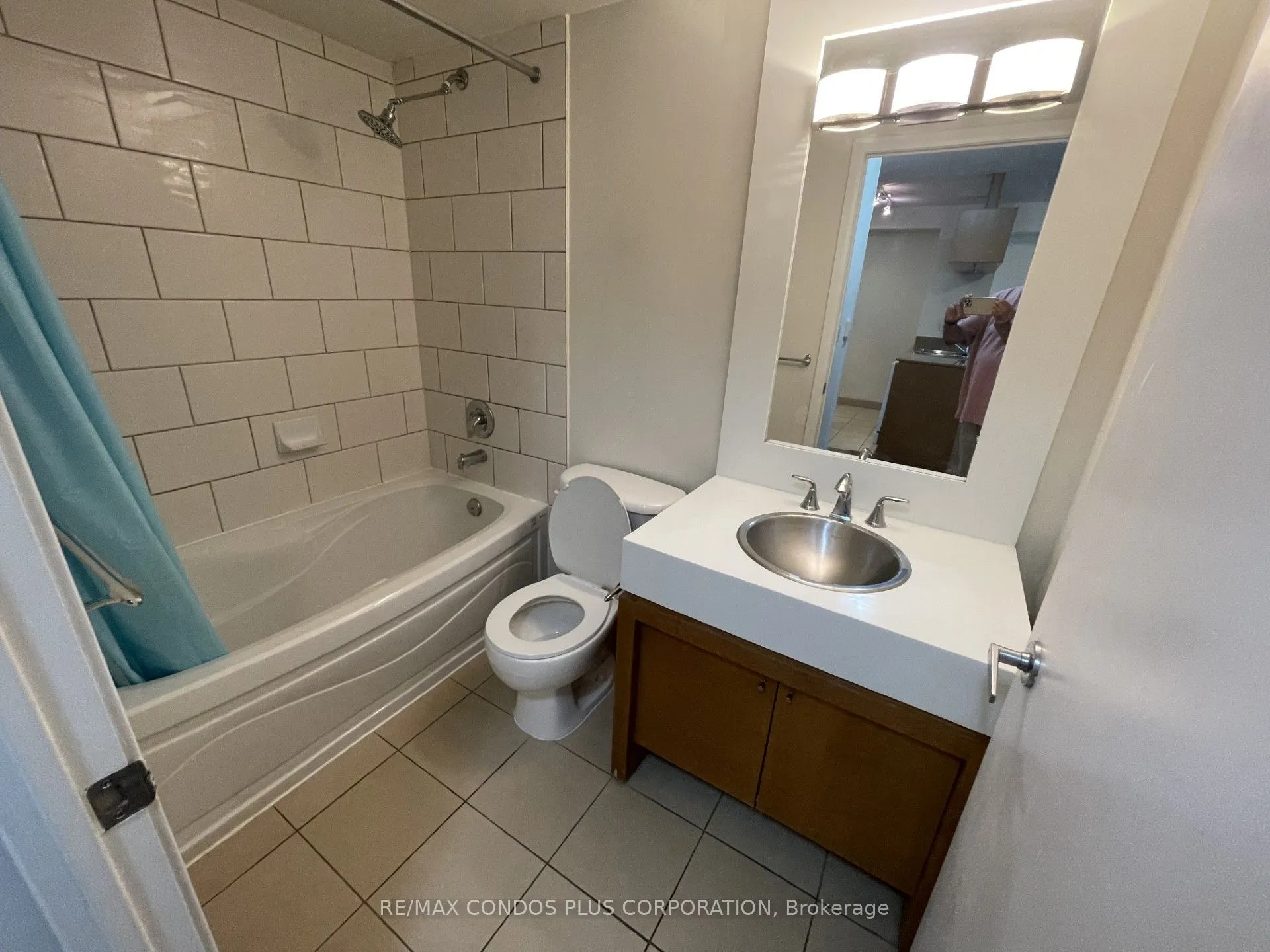81 Navy Wharf Court, #507