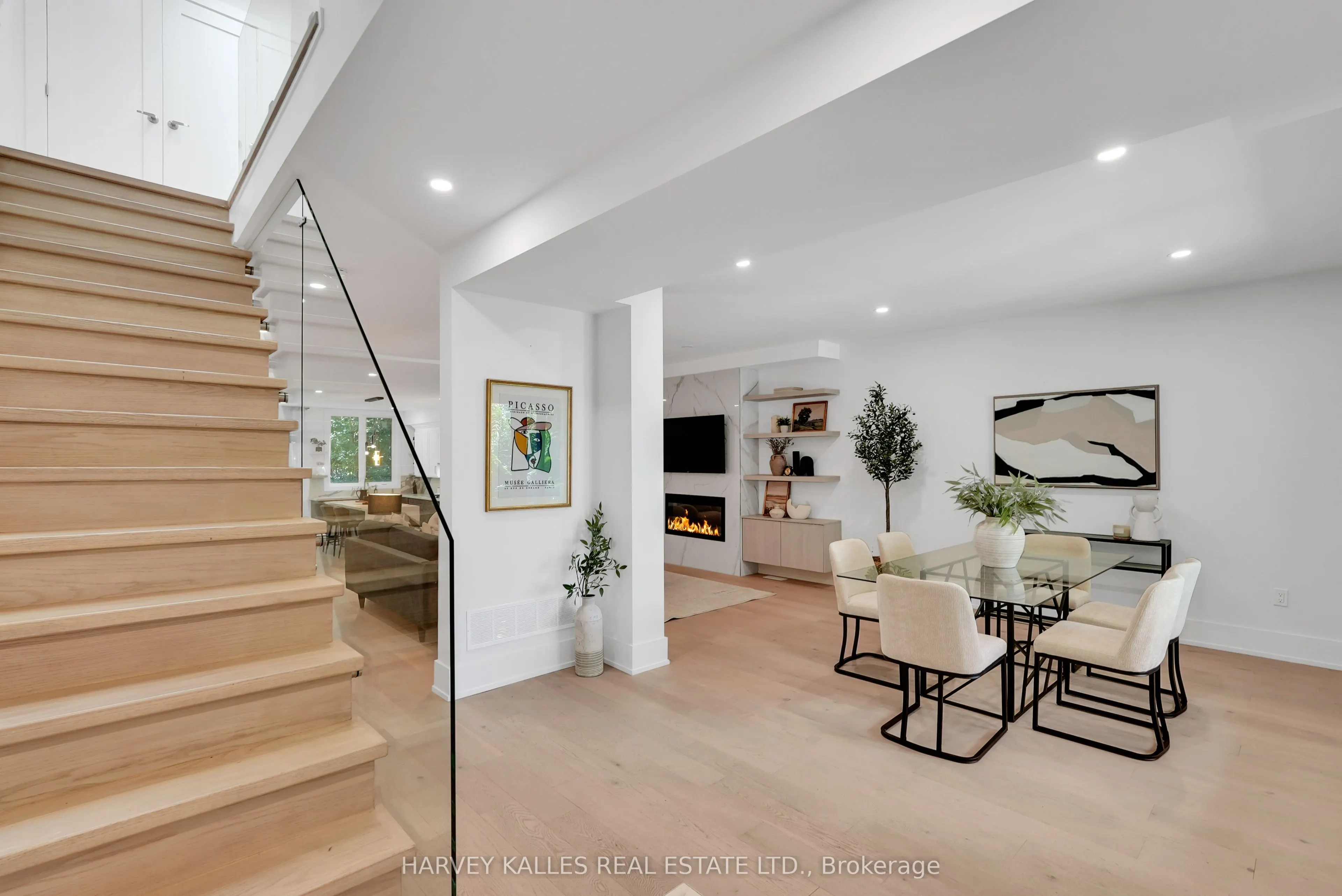253 Albany Avenue