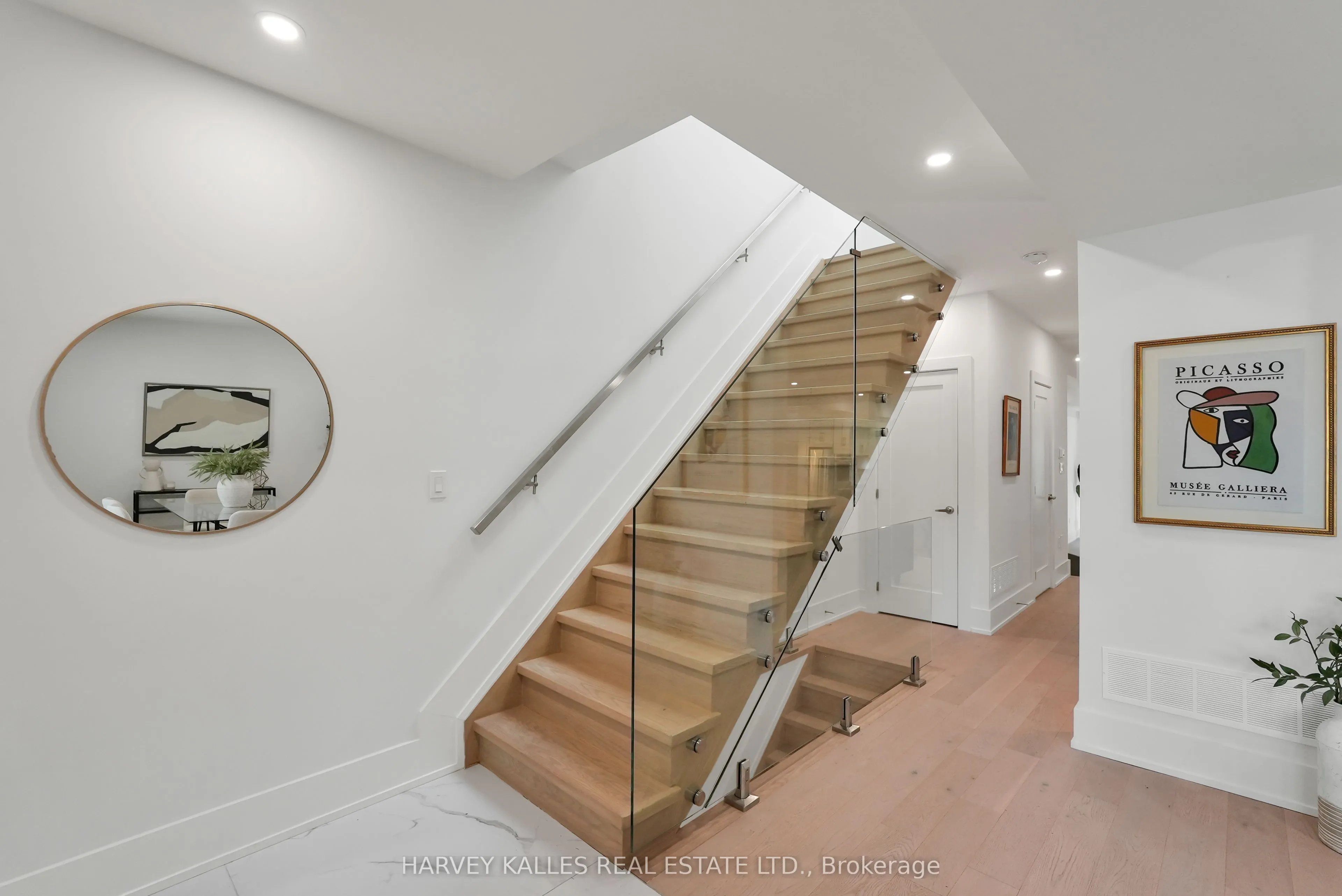 253 Albany Avenue