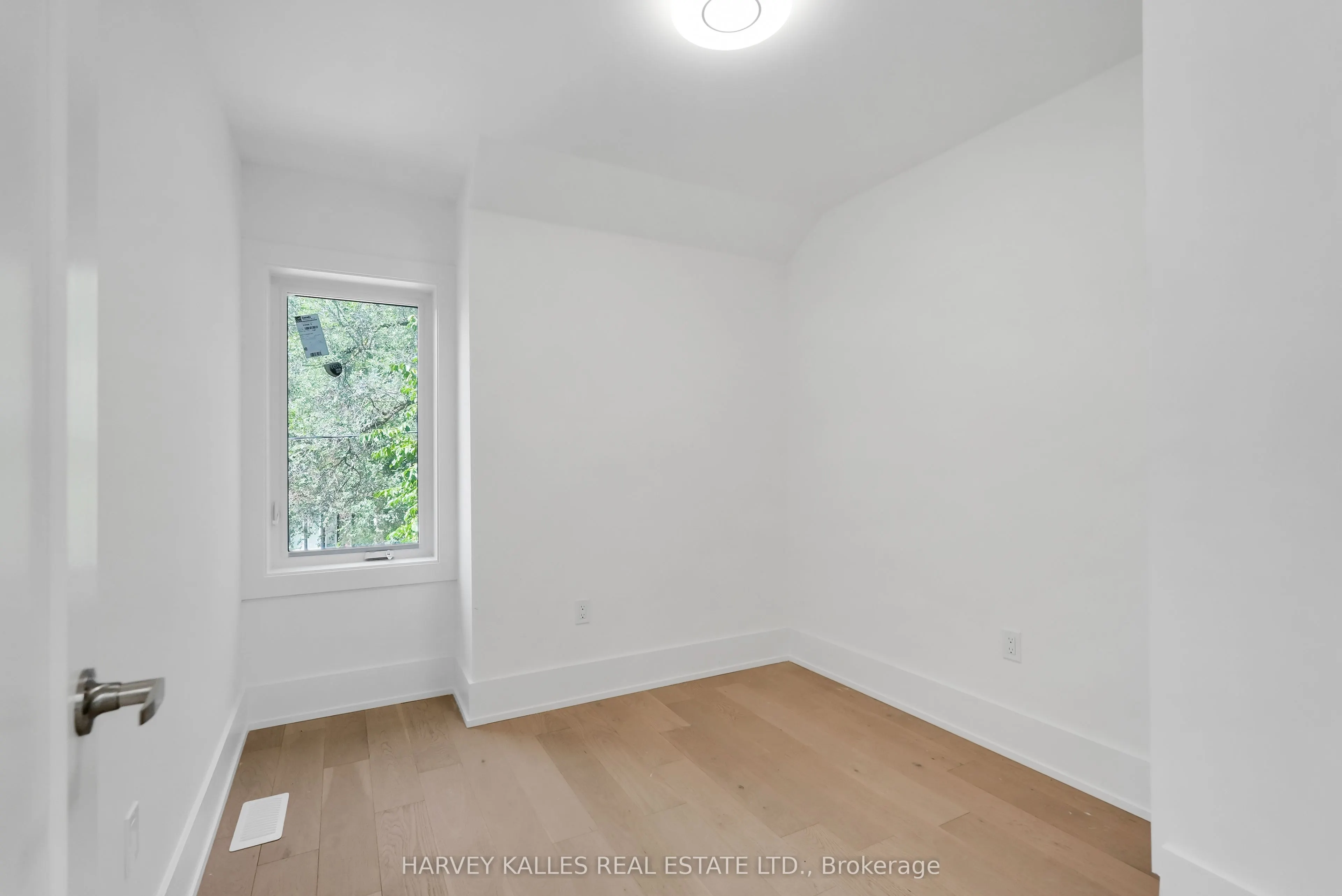 253 Albany Avenue