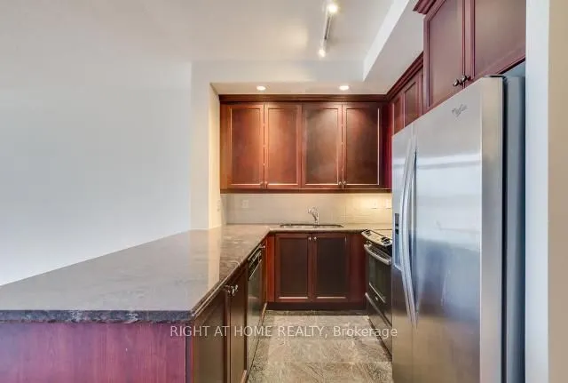 21 Grand Magazine Street, #1102
