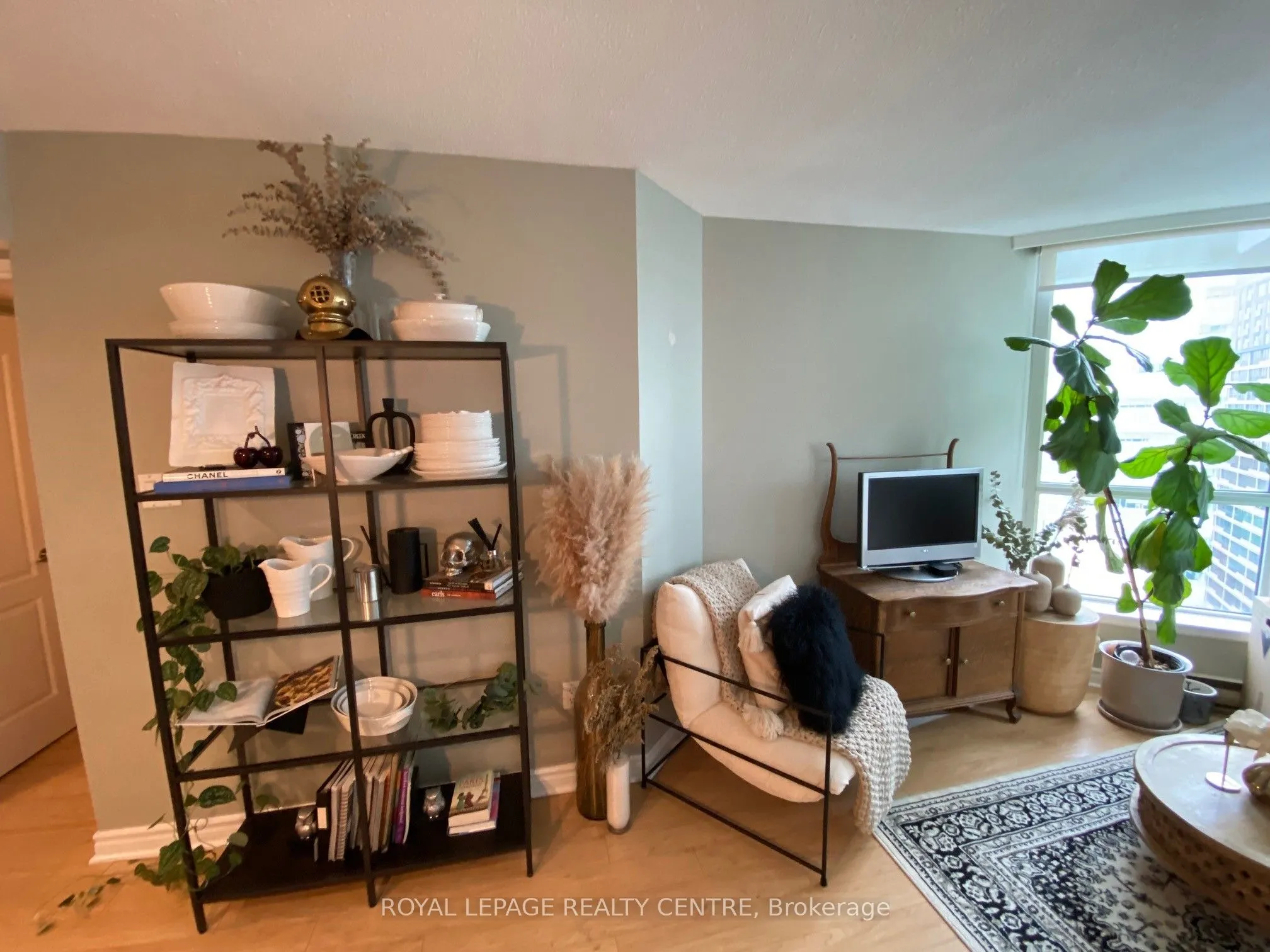 38 Elm Street, #2801