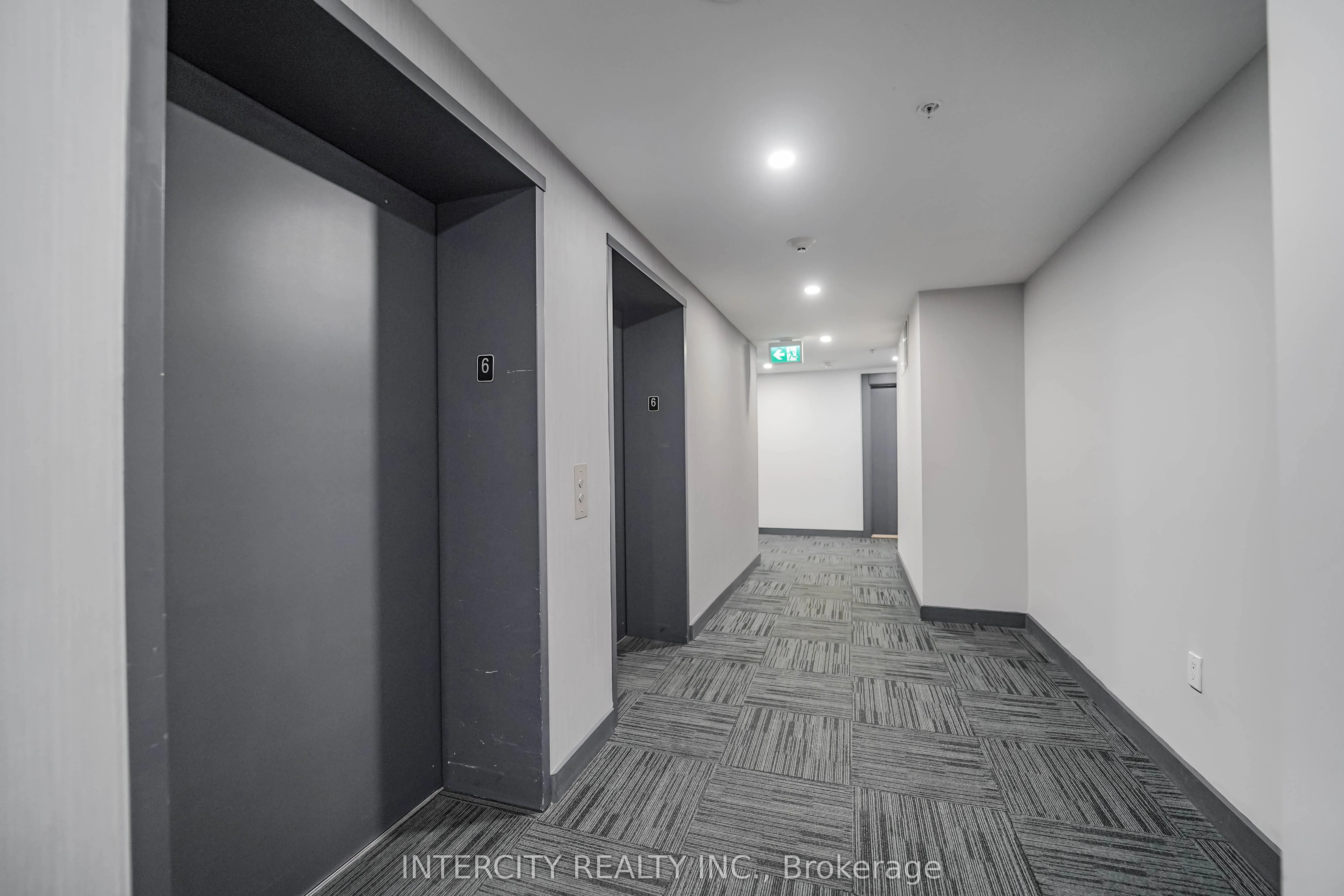 3237 Bayview Avenue, #611