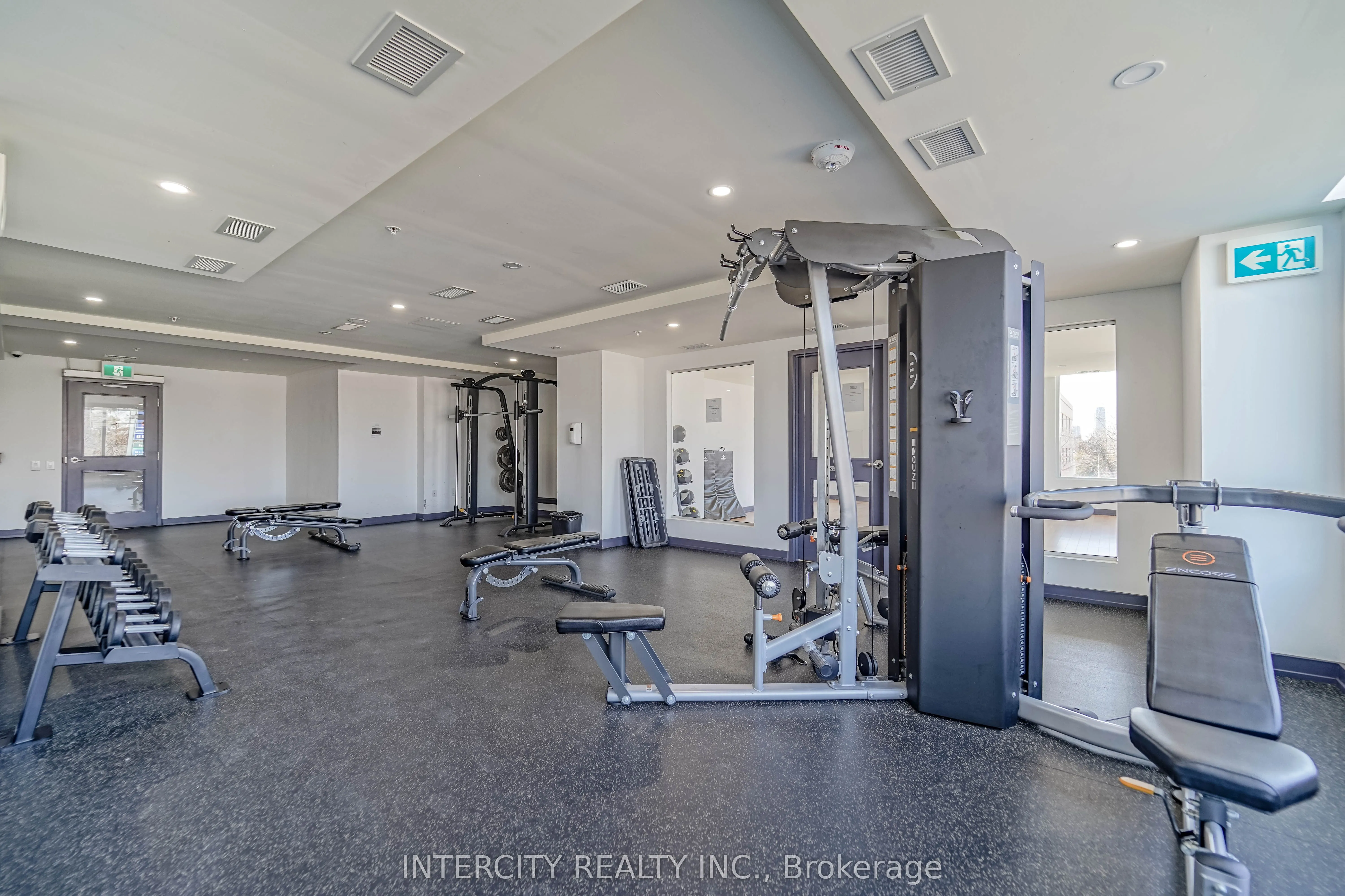 3237 Bayview Avenue, #611