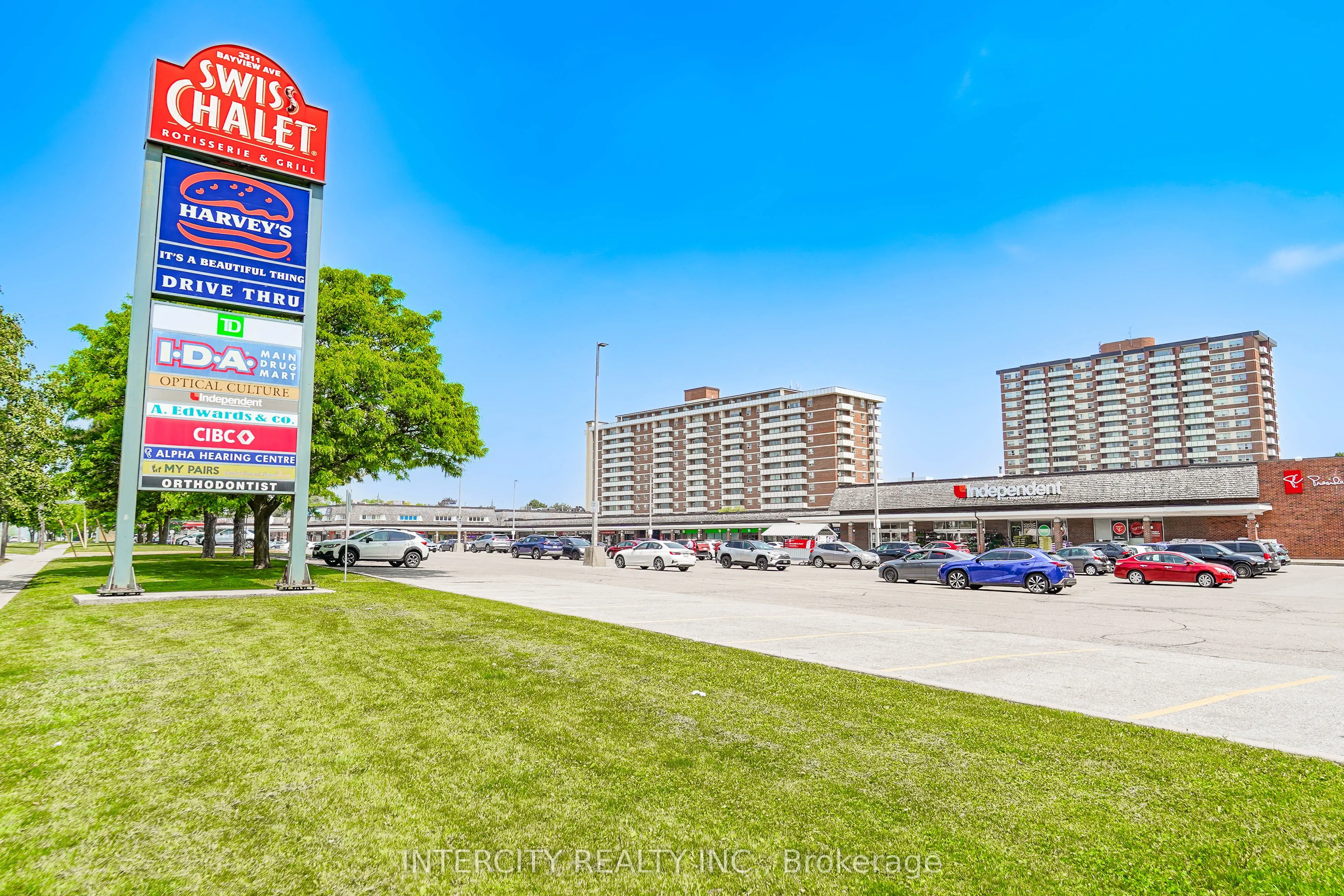 3237 Bayview Avenue, #611