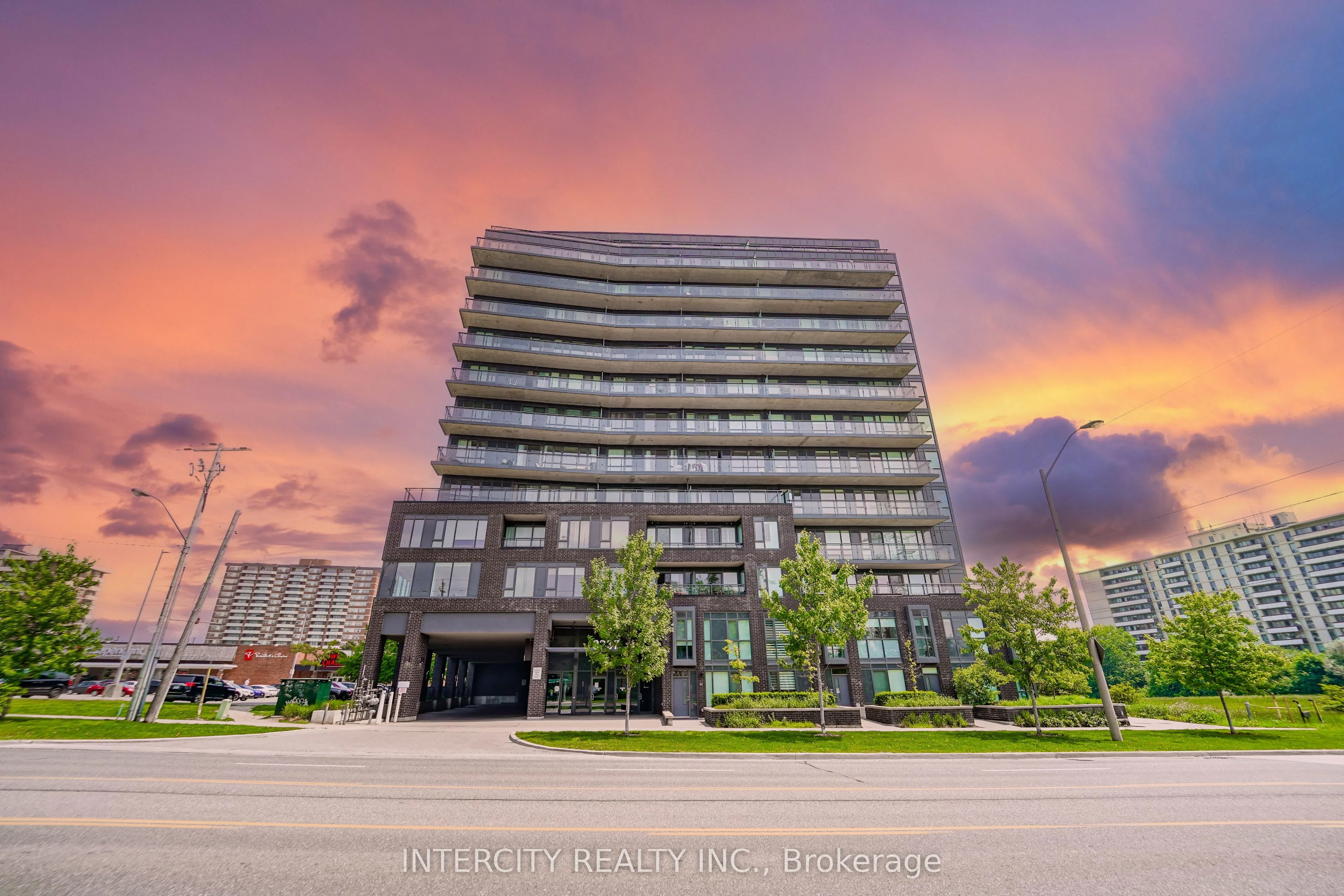 3237 Bayview Avenue, #611