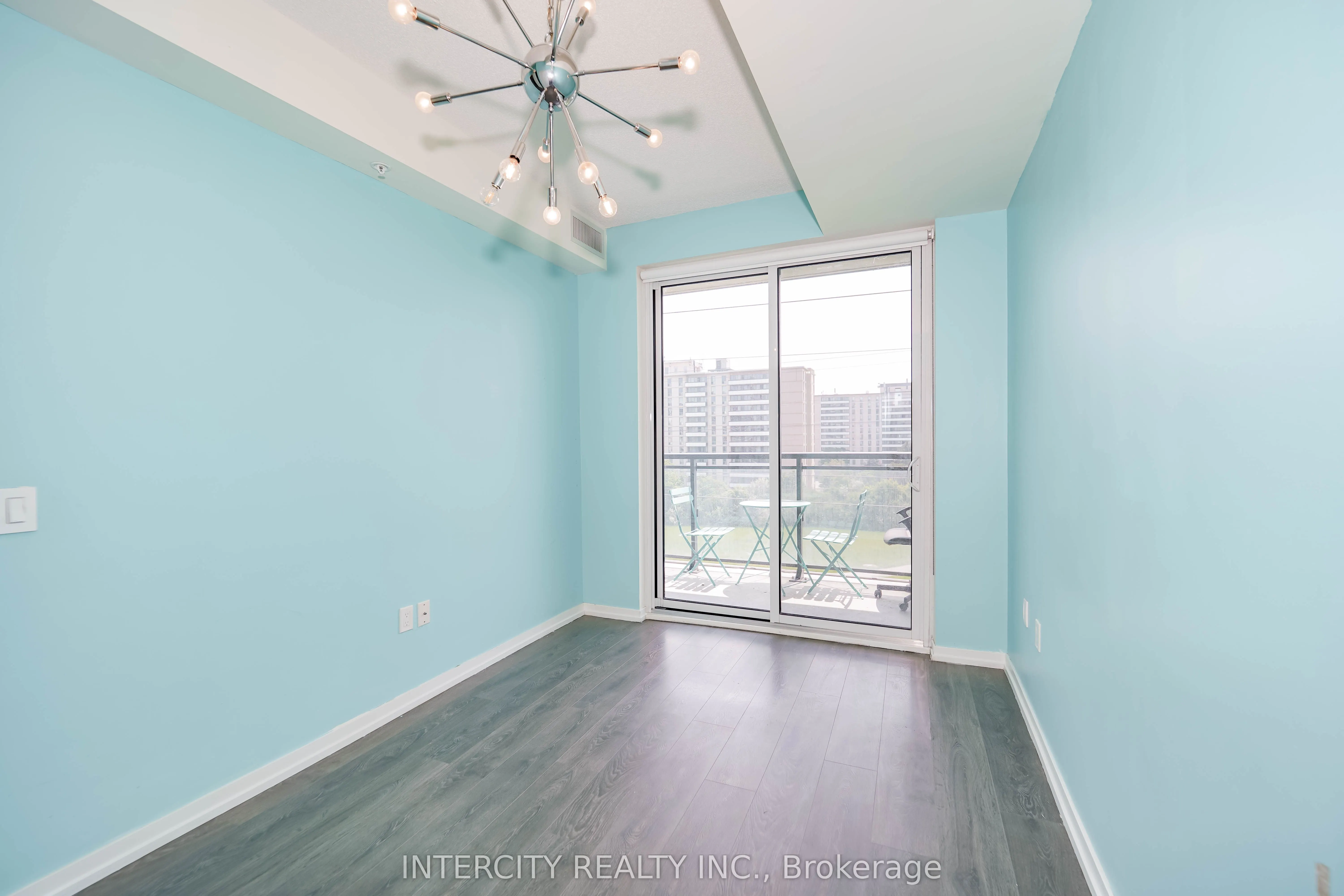 3237 Bayview Avenue, #611