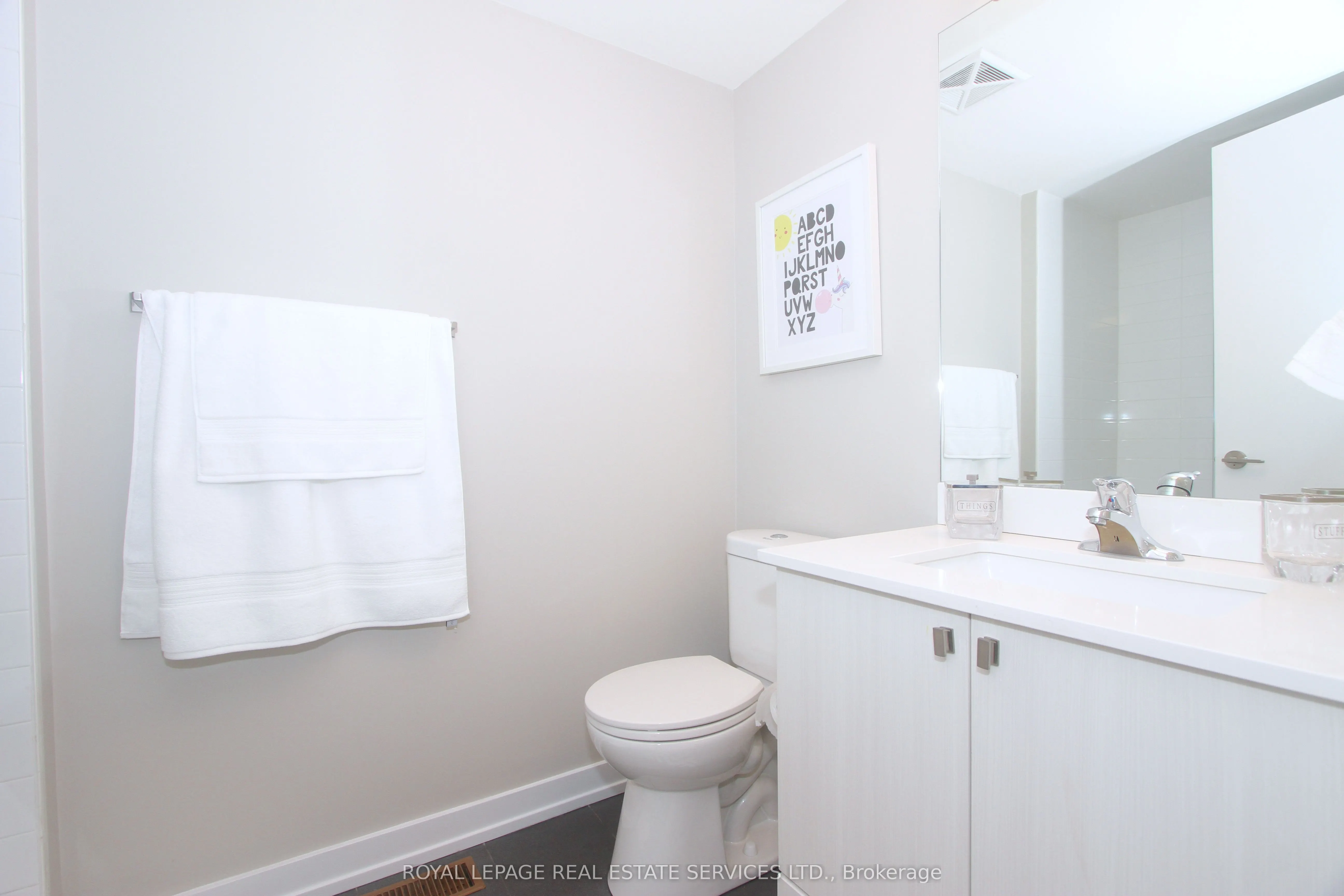 284 Bleecker Street, #284