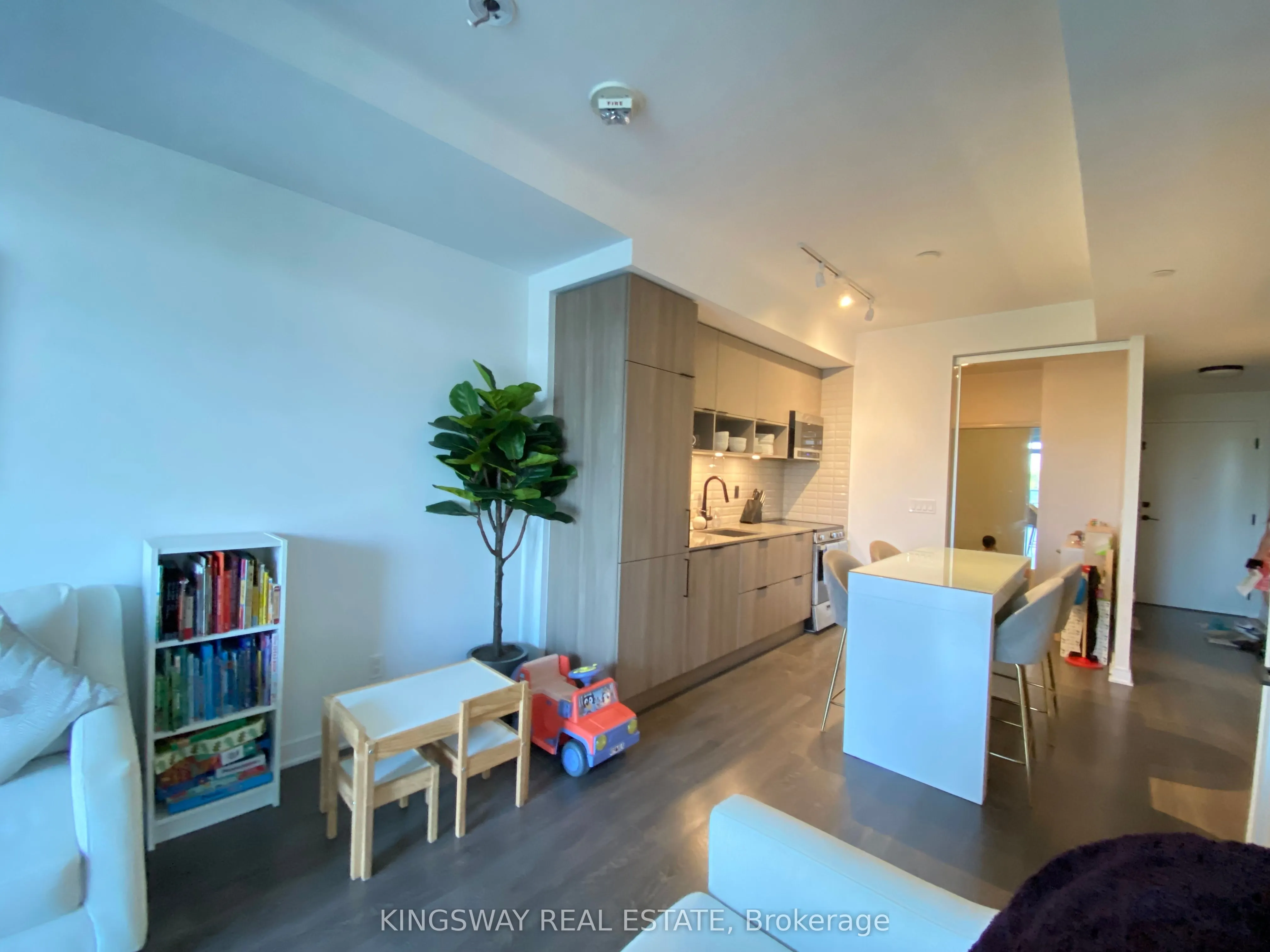 35 Rolling Mills Road E, #S336