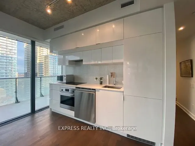 185 Roehampton Avenue, #1903