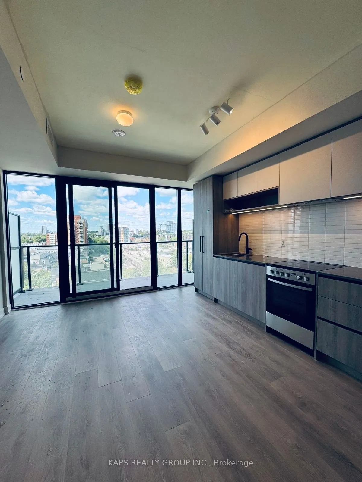 181 Sterling Road, #915