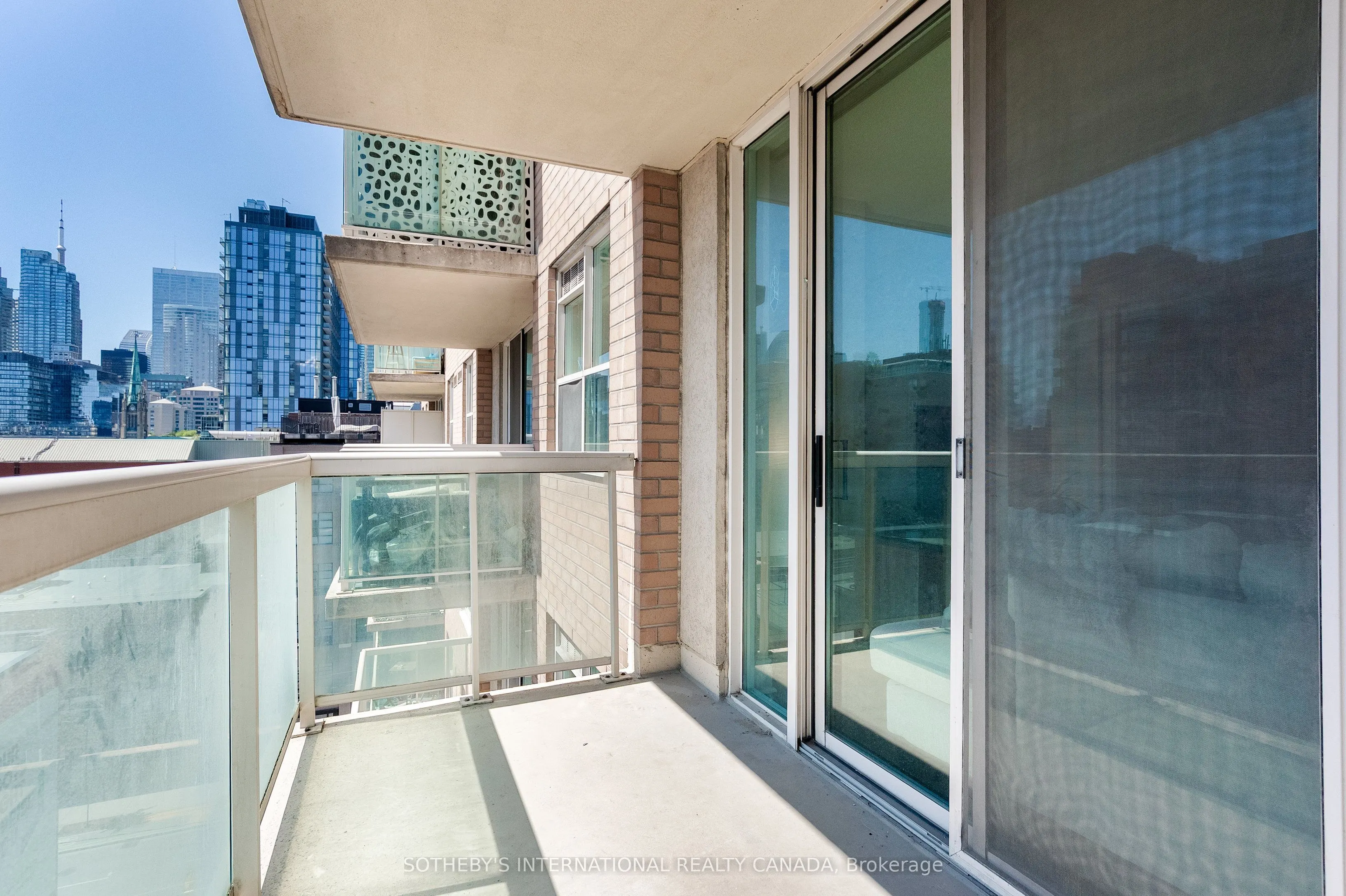 313 Richmond Street E, #858