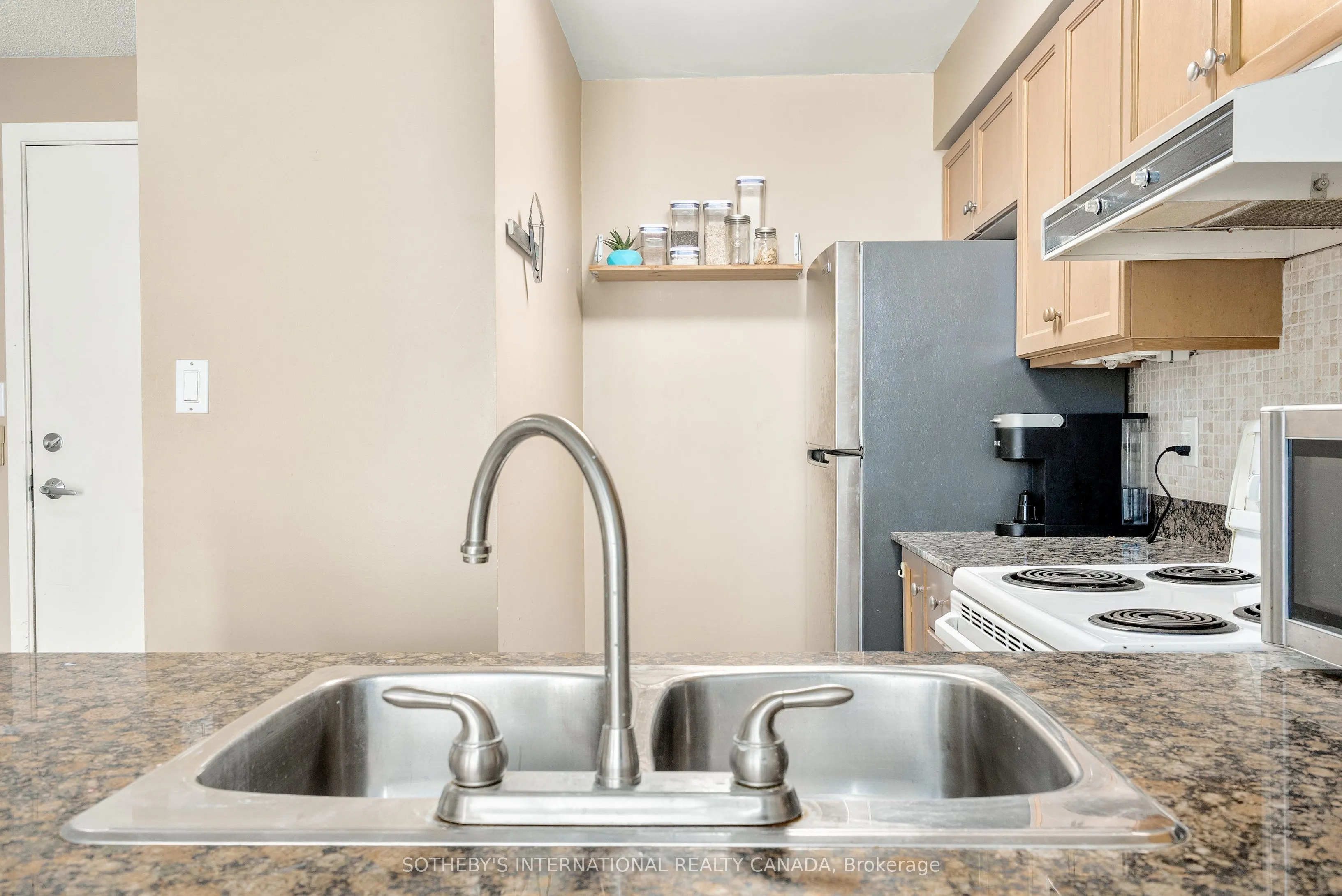 313 Richmond Street E, #858