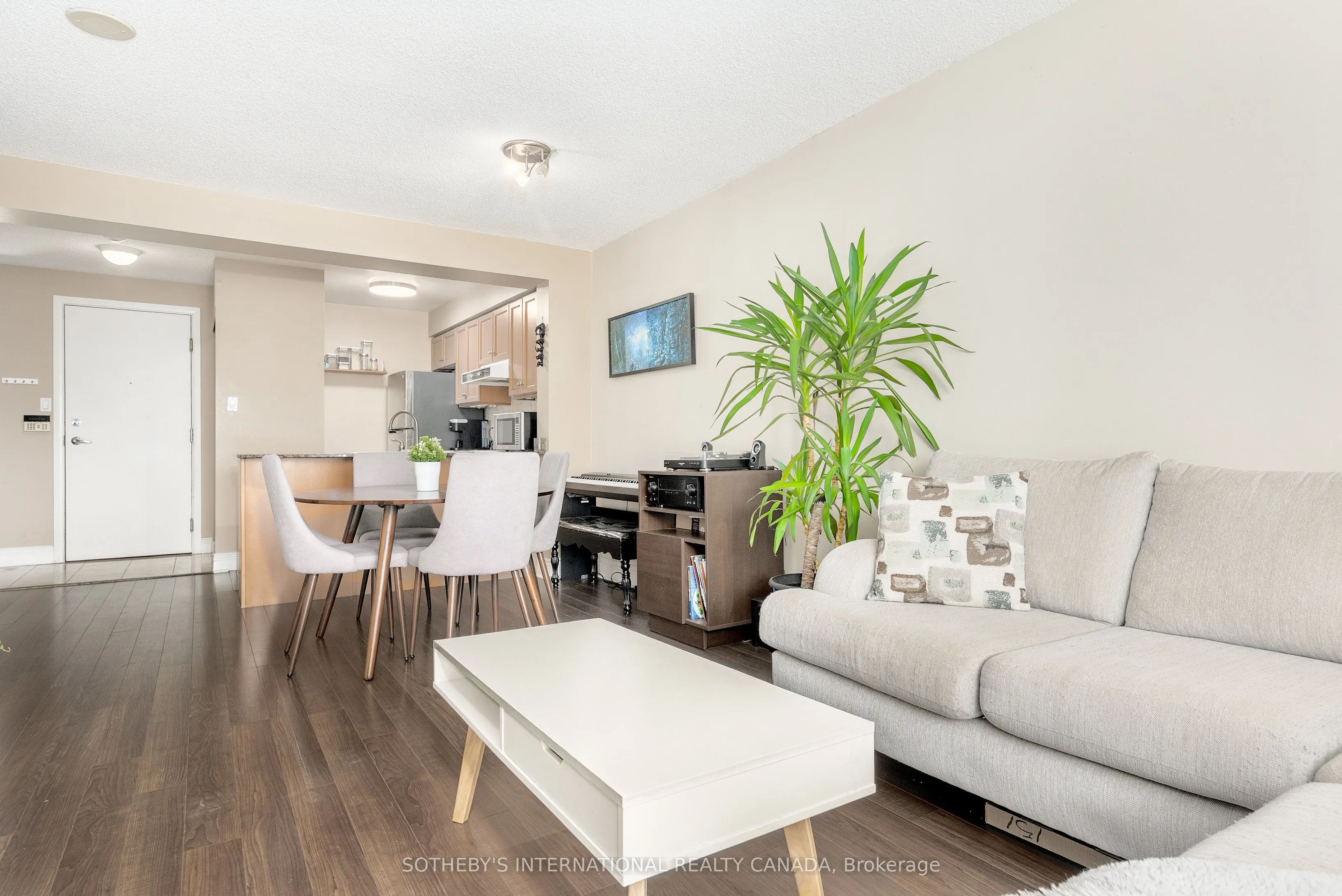 313 Richmond Street E, #858