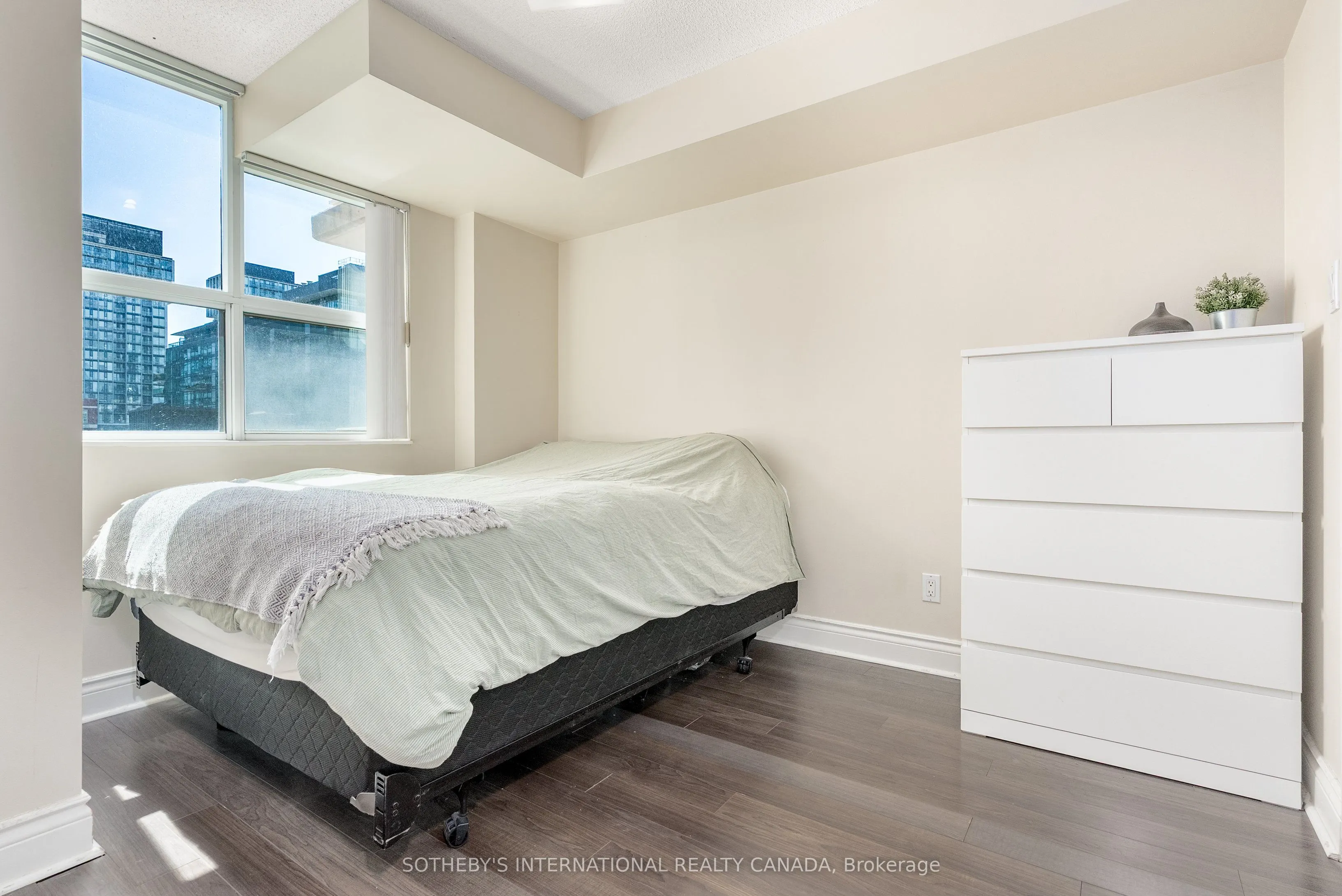 313 Richmond Street E, #858
