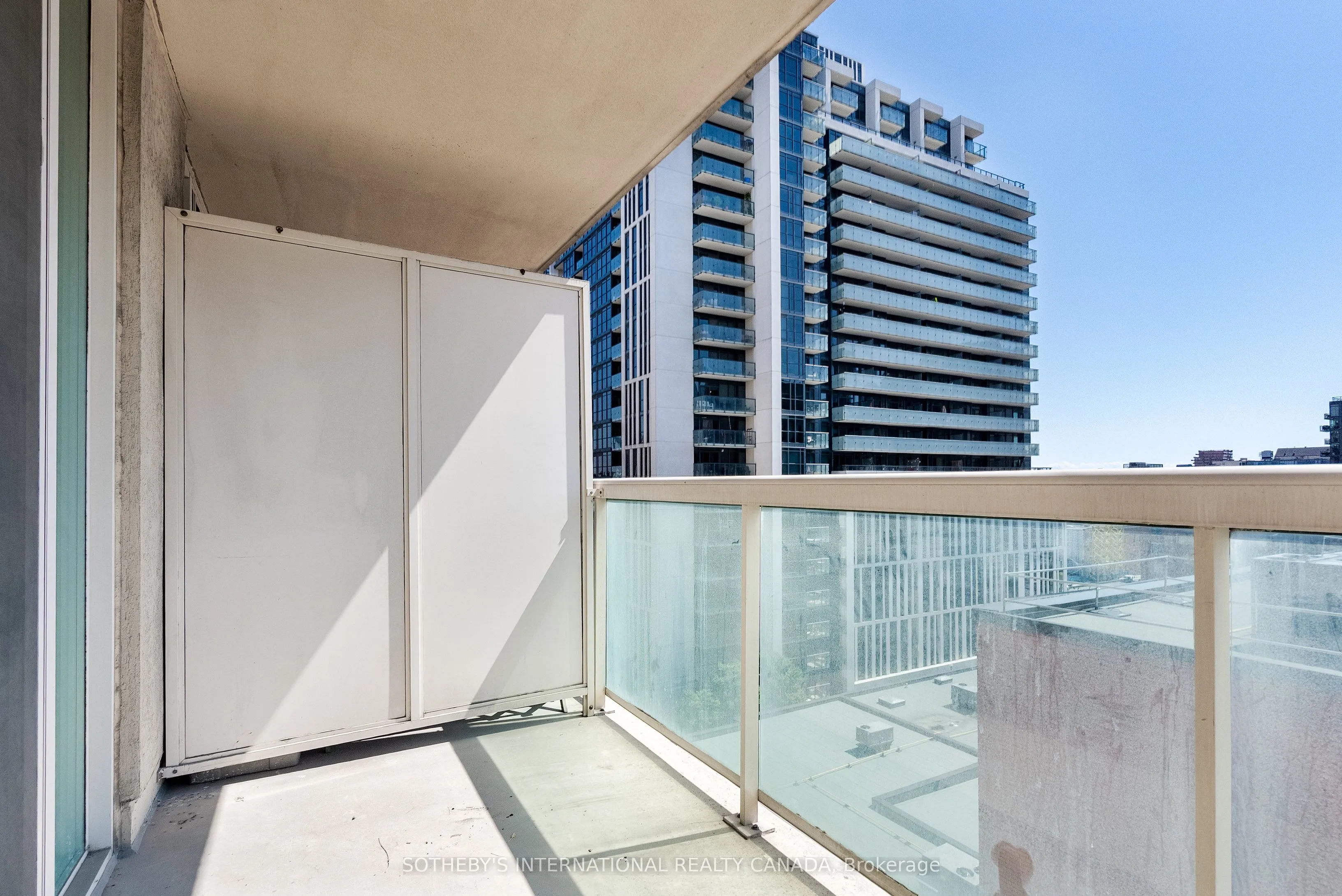 313 Richmond Street E, #858