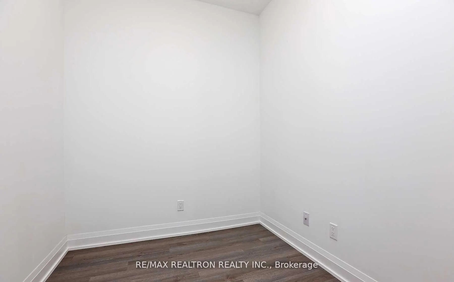 1 Belsize Drive, #811