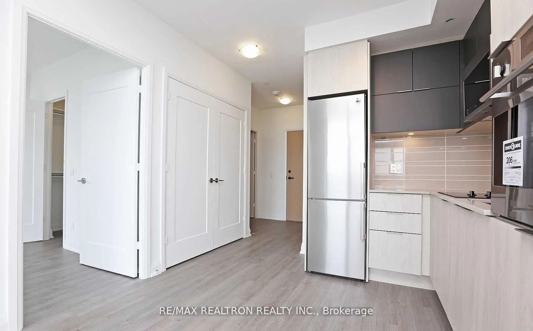 1 Belsize Drive, #811