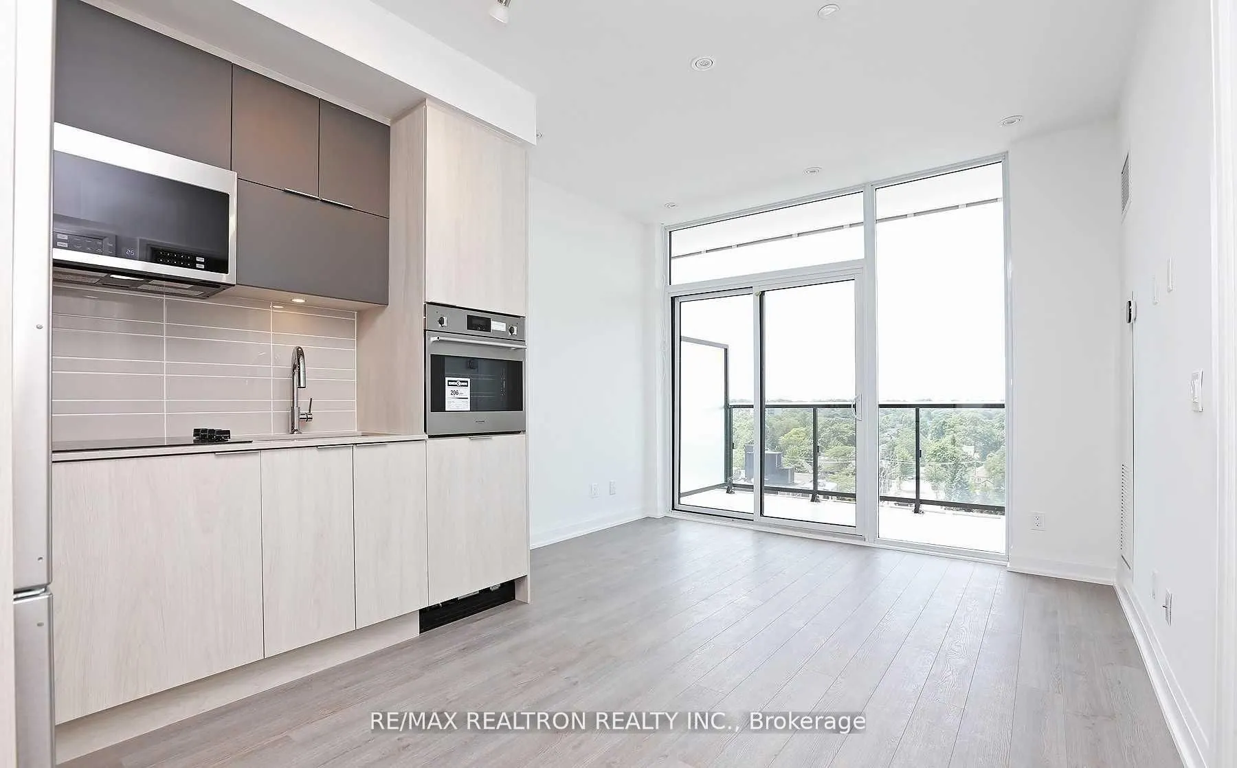 1 Belsize Drive, #811