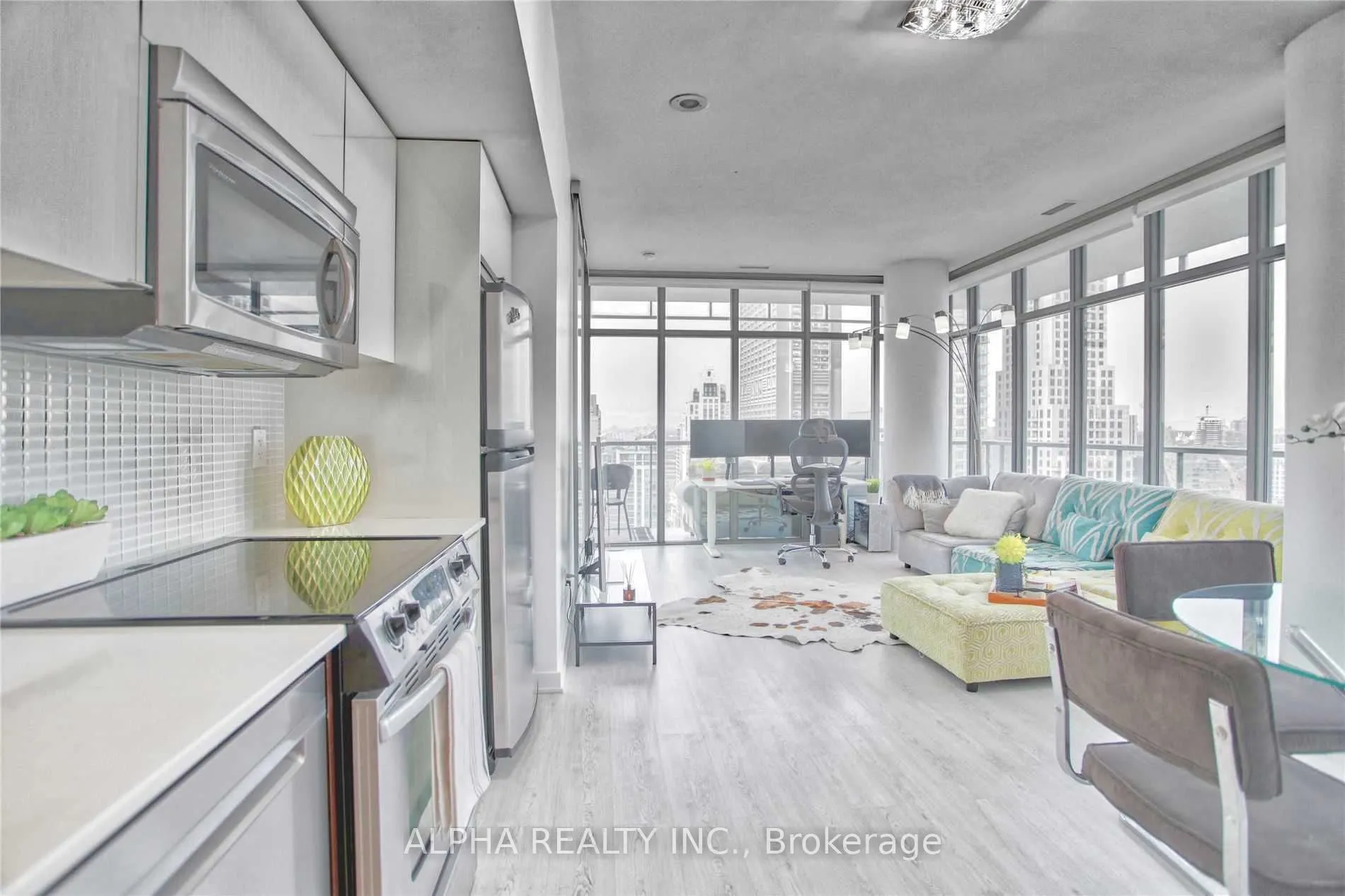 33 Charles Street E, #2509