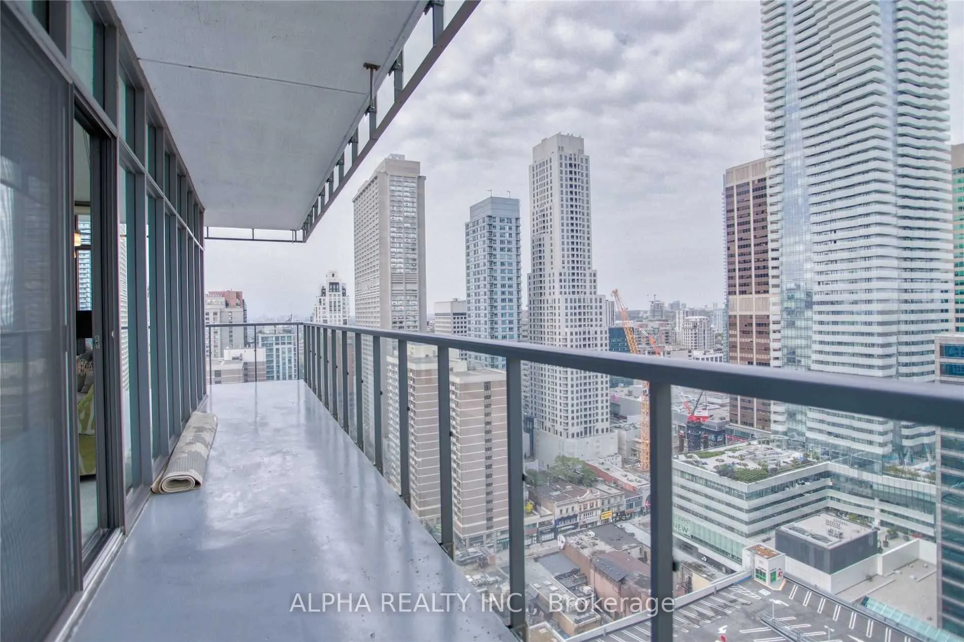 33 Charles Street E, #2509