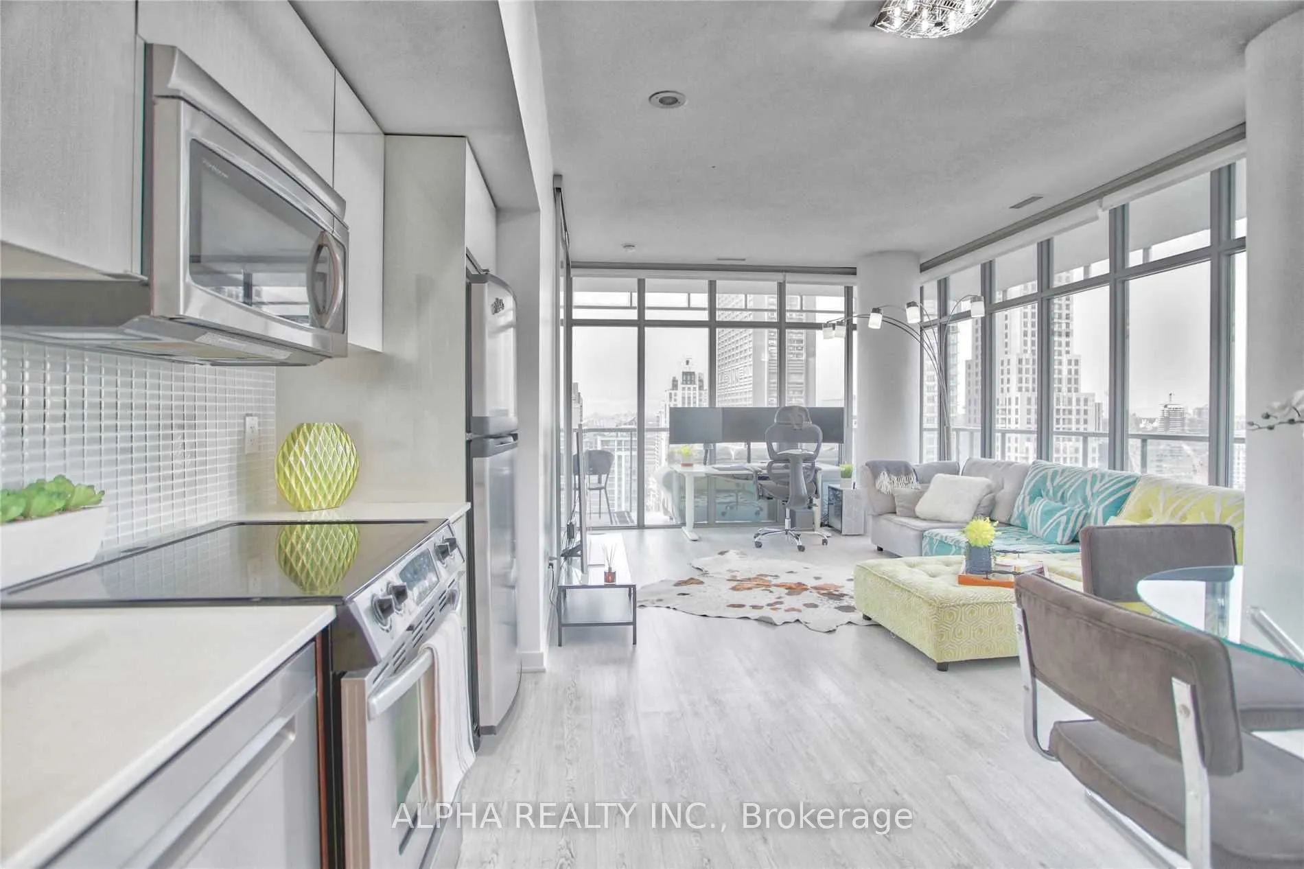 33 Charles Street E, #2509