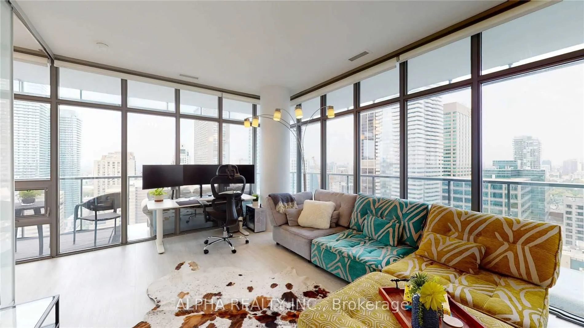 33 Charles Street E, #2509