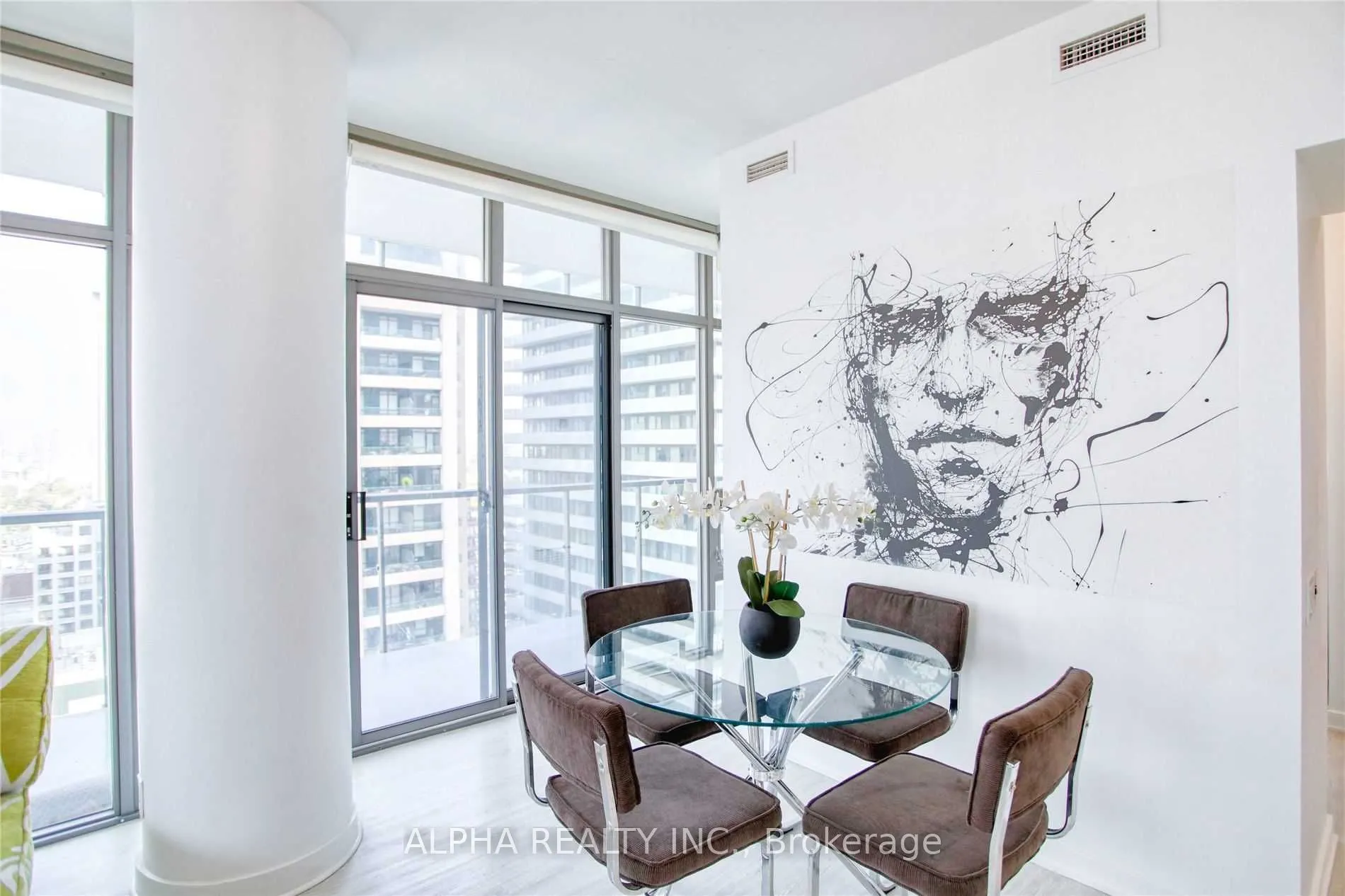33 Charles Street E, #2509