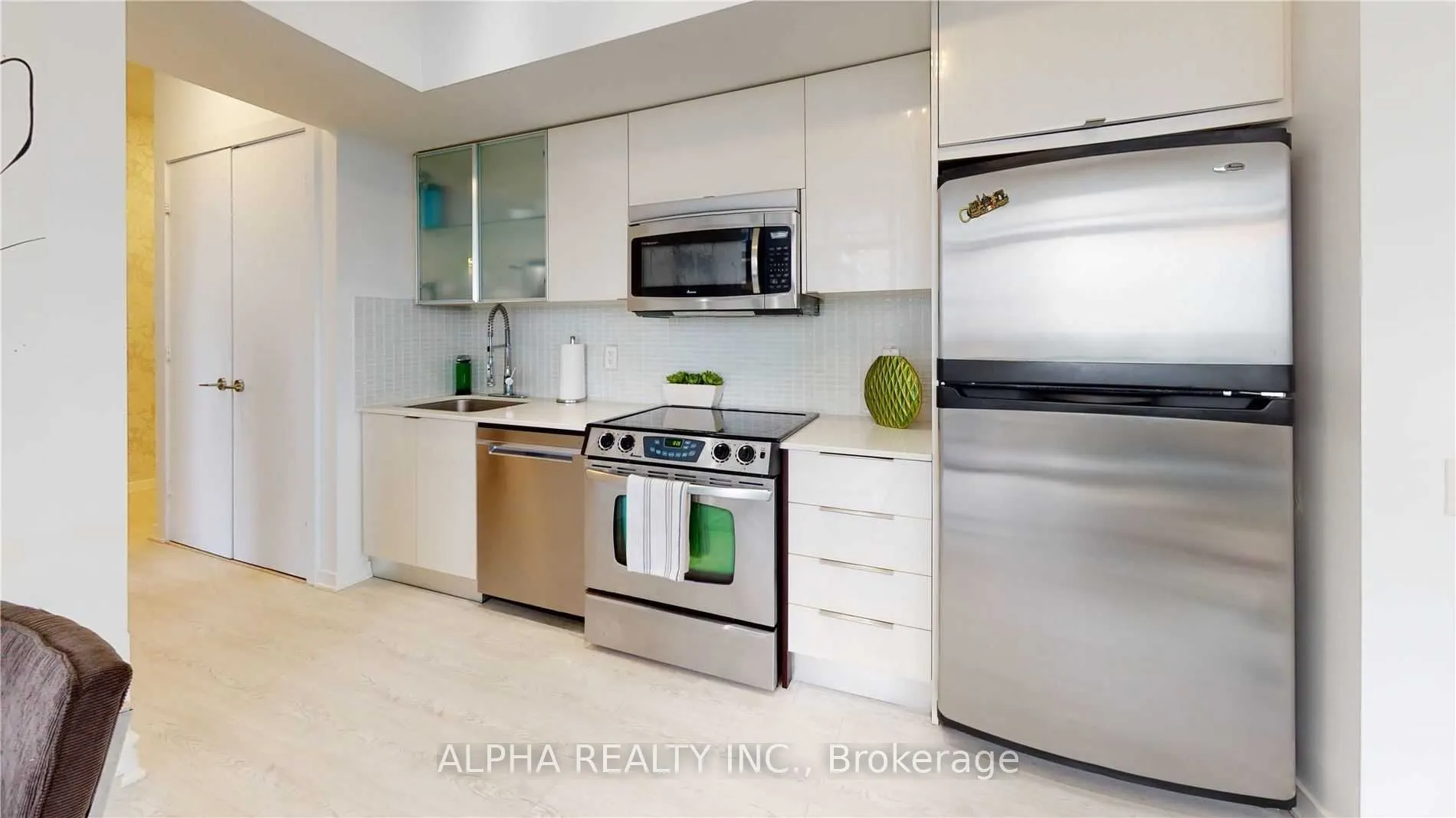 33 Charles Street E, #2509
