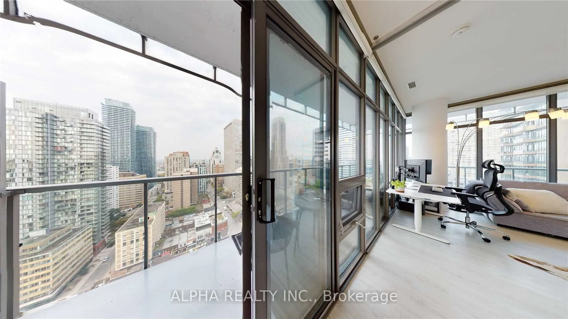 33 Charles Street E, #2509