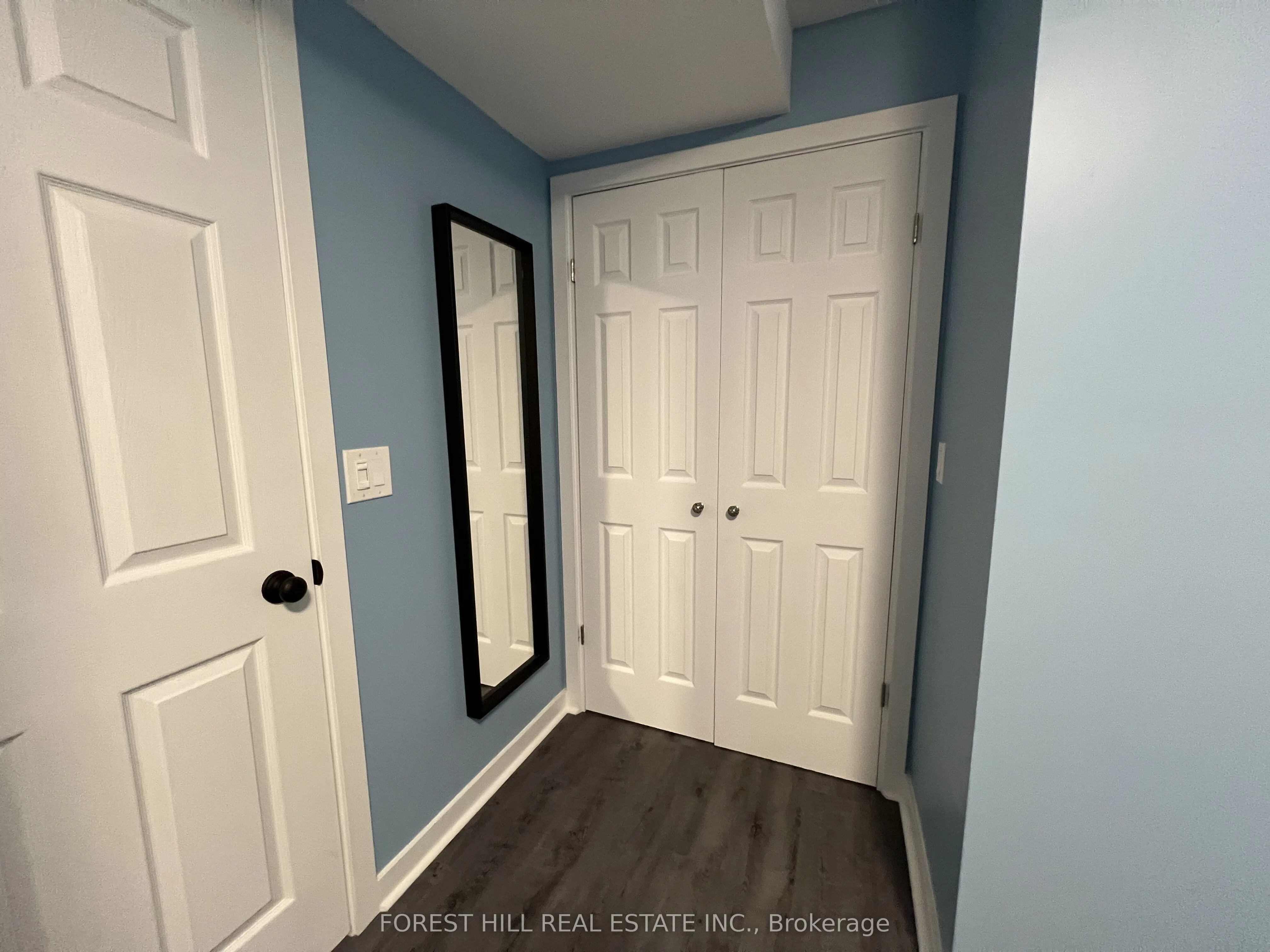 168 TYRREL Avenue W, #LOWER