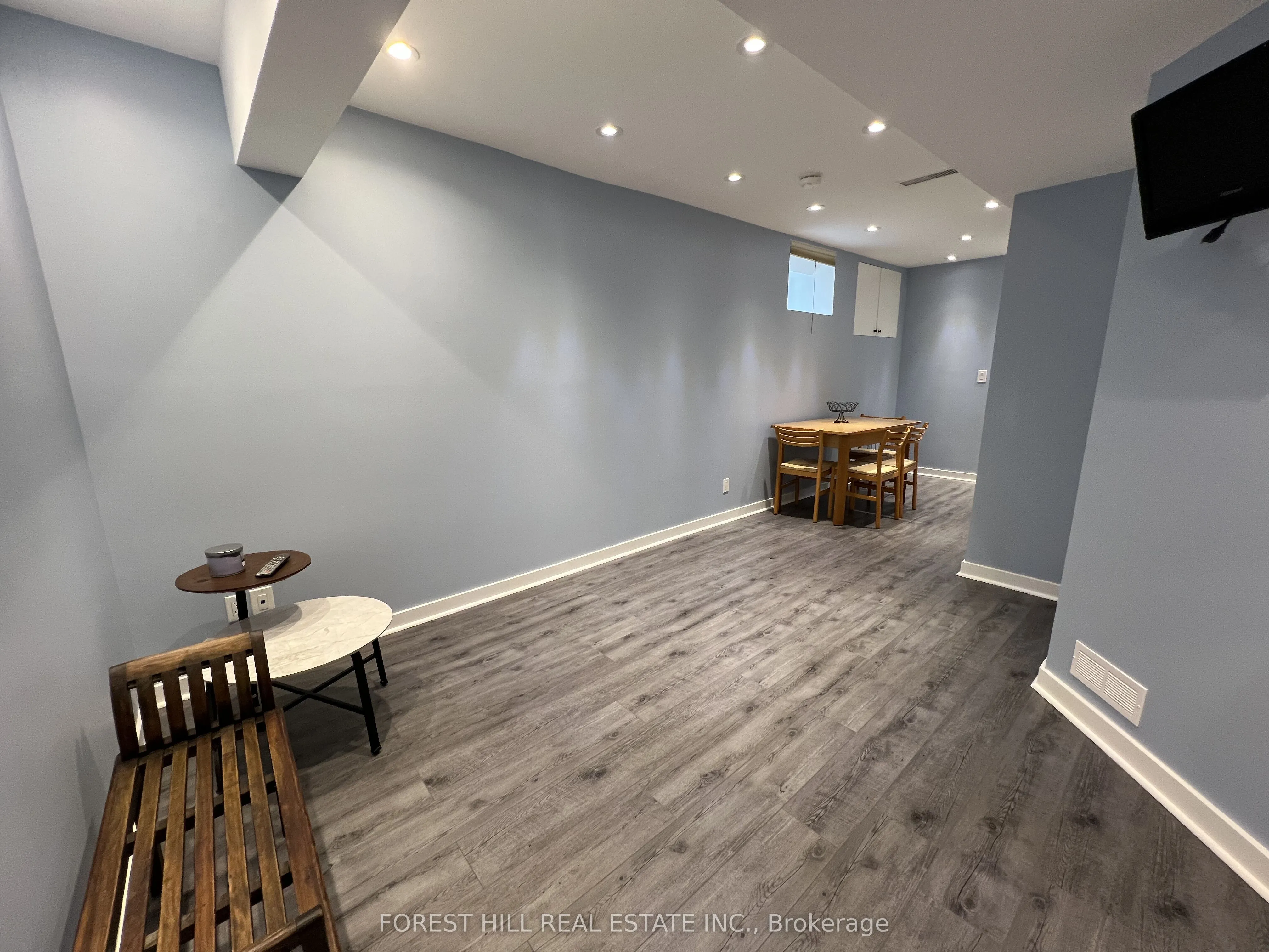 168 TYRREL Avenue W, #LOWER