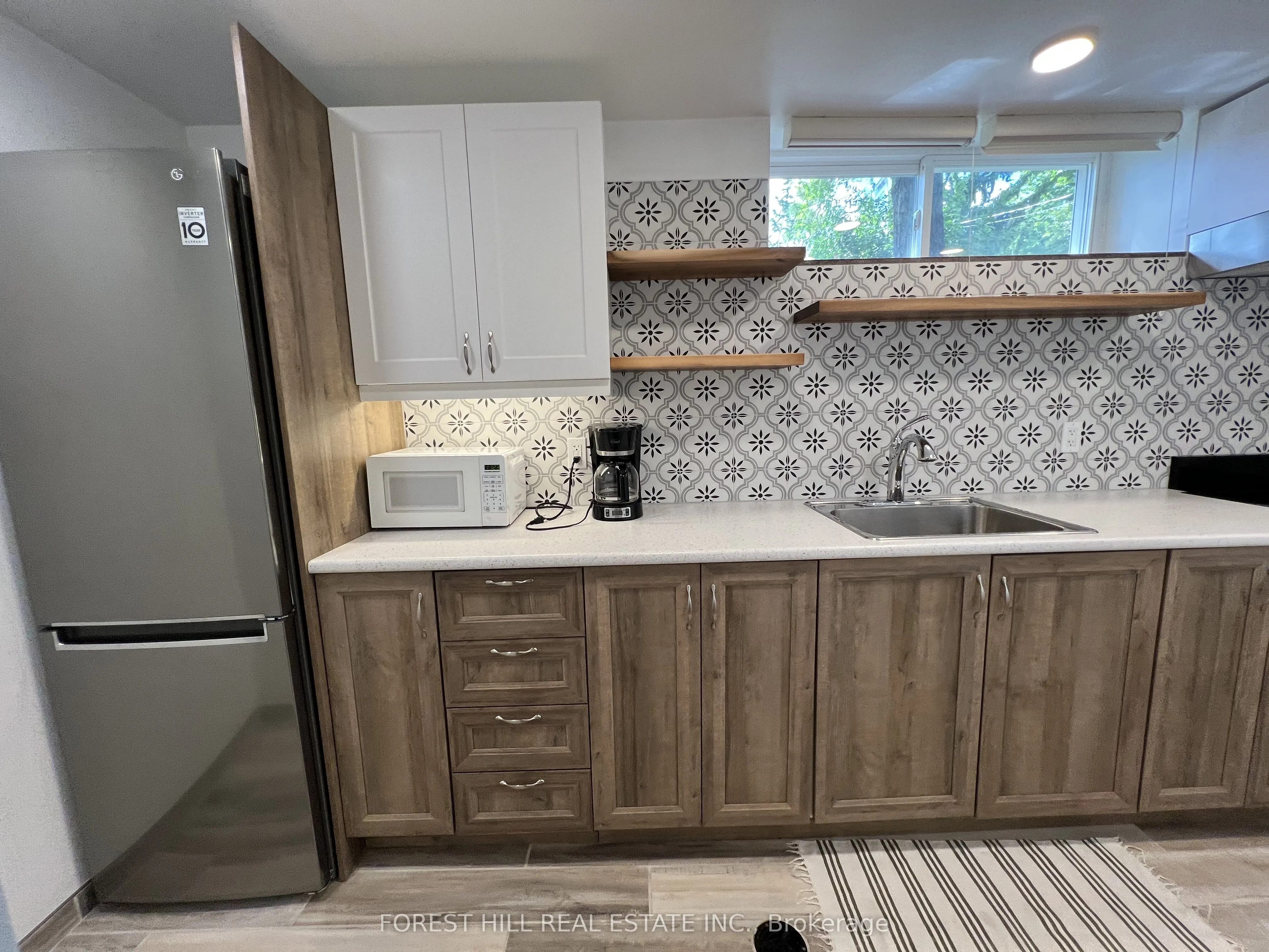 168 TYRREL Avenue W, #LOWER
