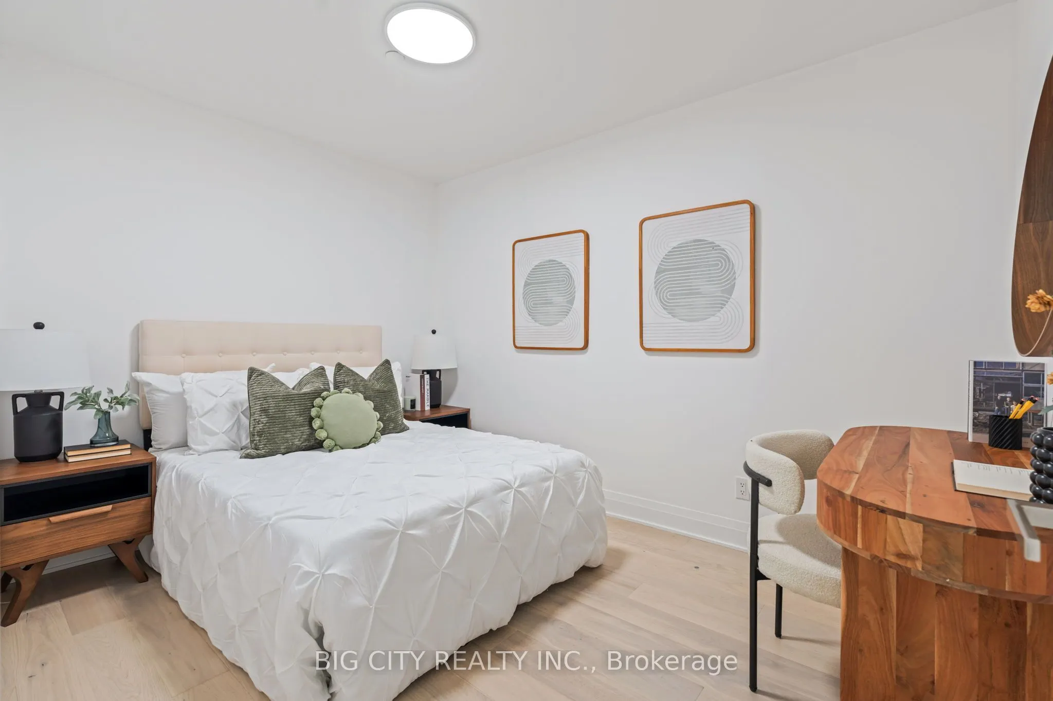 33 Frederick Todd Way, #TH03