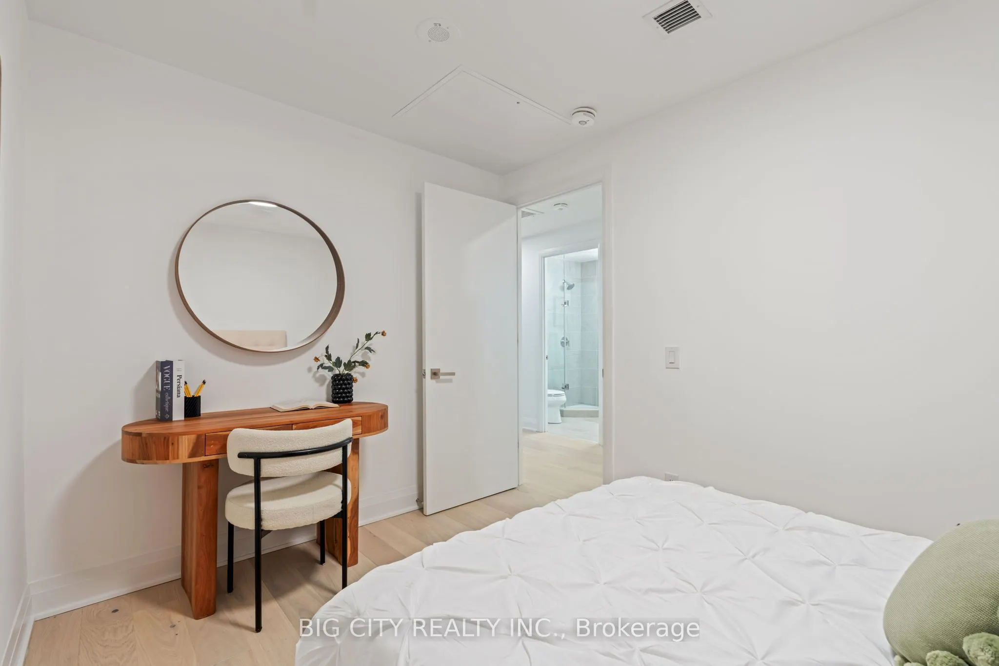33 Frederick Todd Way, #TH03