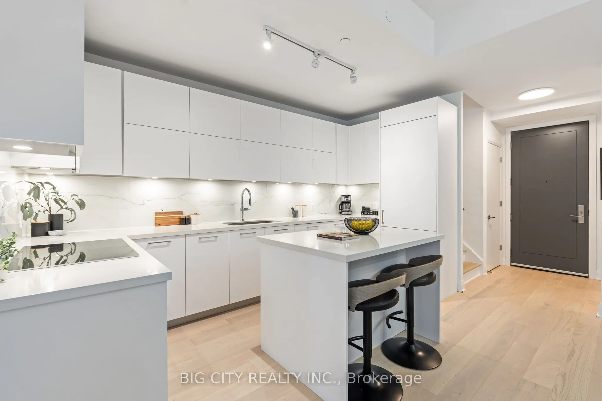 33 Frederick Todd Way, #TH03