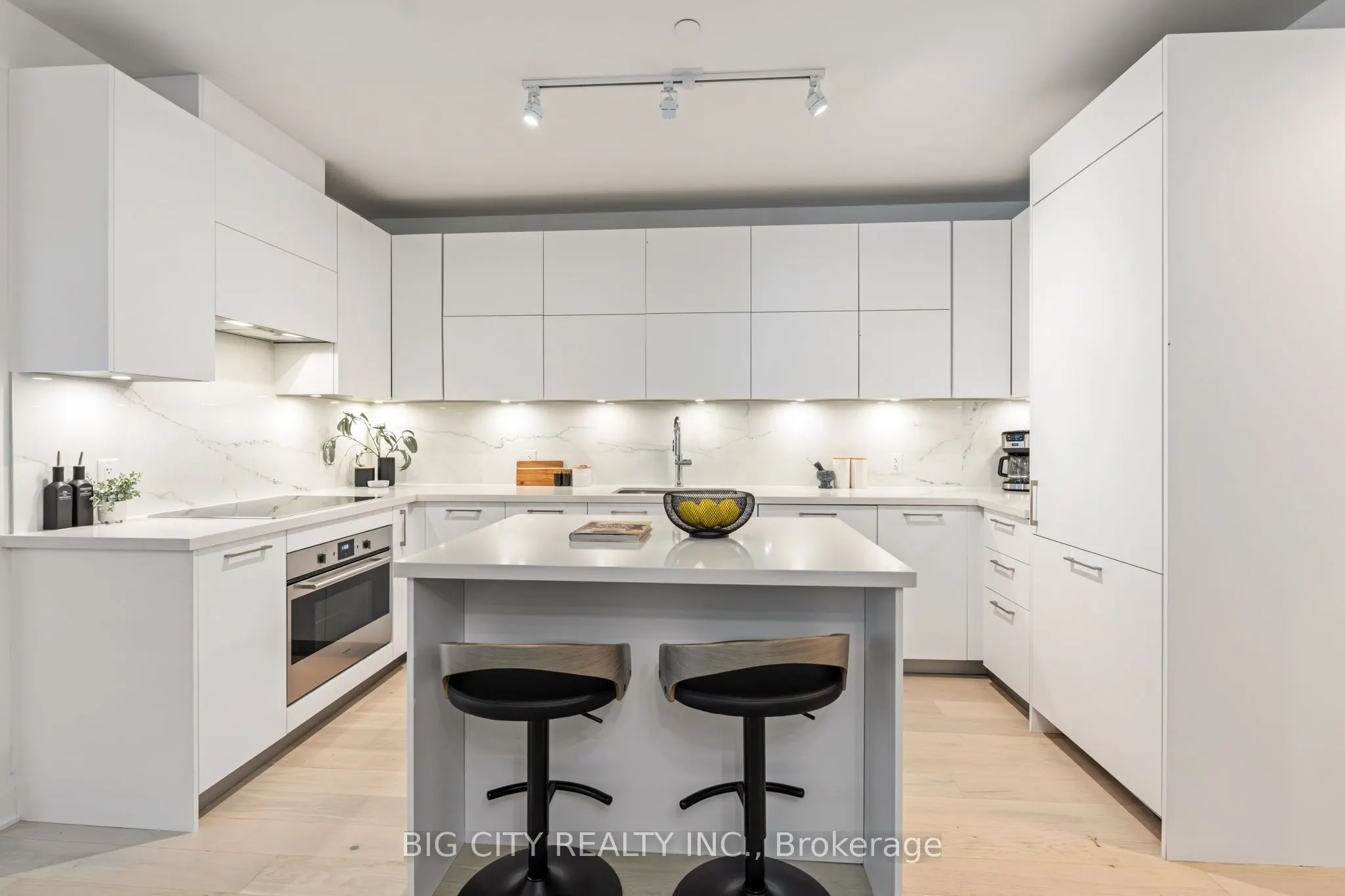 33 Frederick Todd Way, #TH03