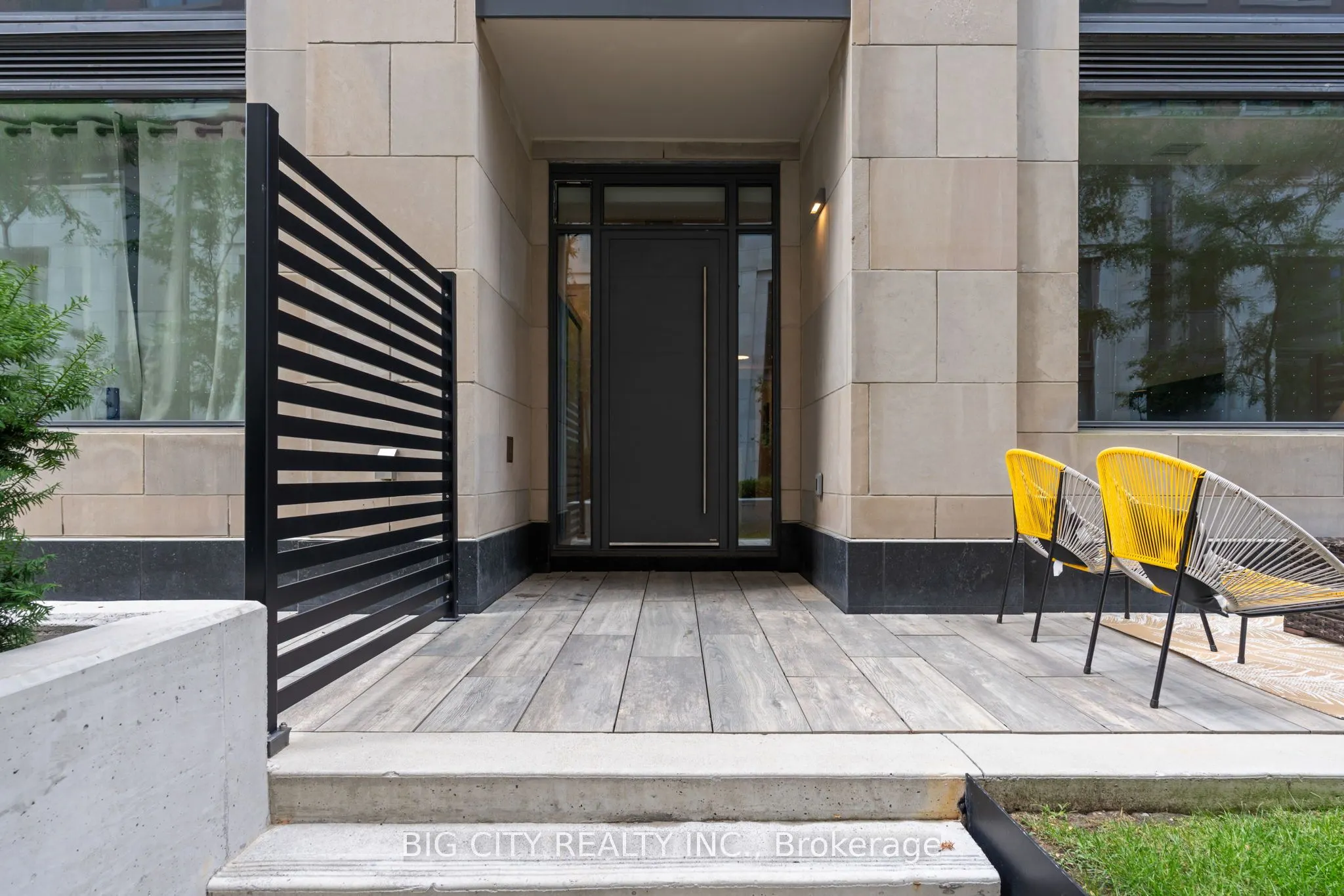 33 Frederick Todd Way, #TH03