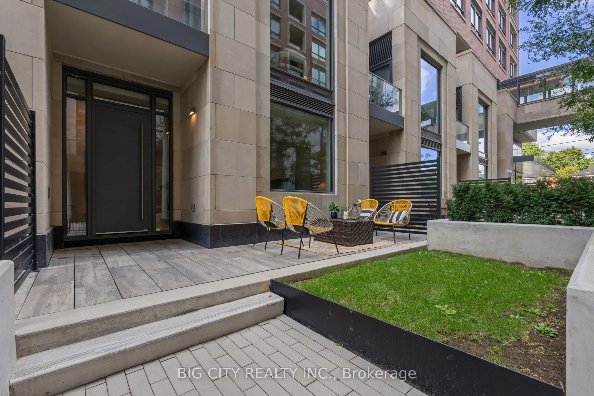 33 Frederick Todd Way, #TH03