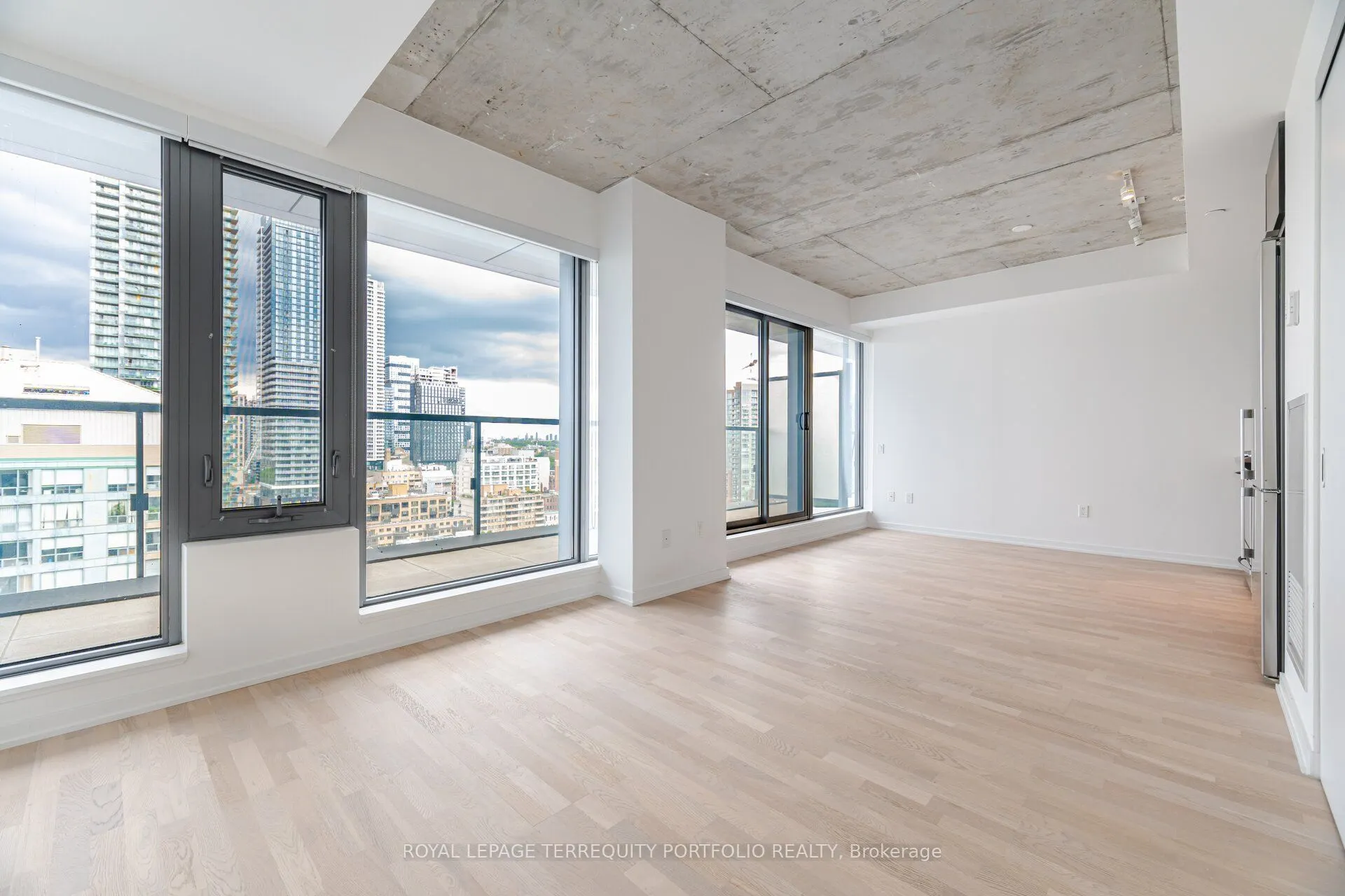 60 Colborne Street, #1608