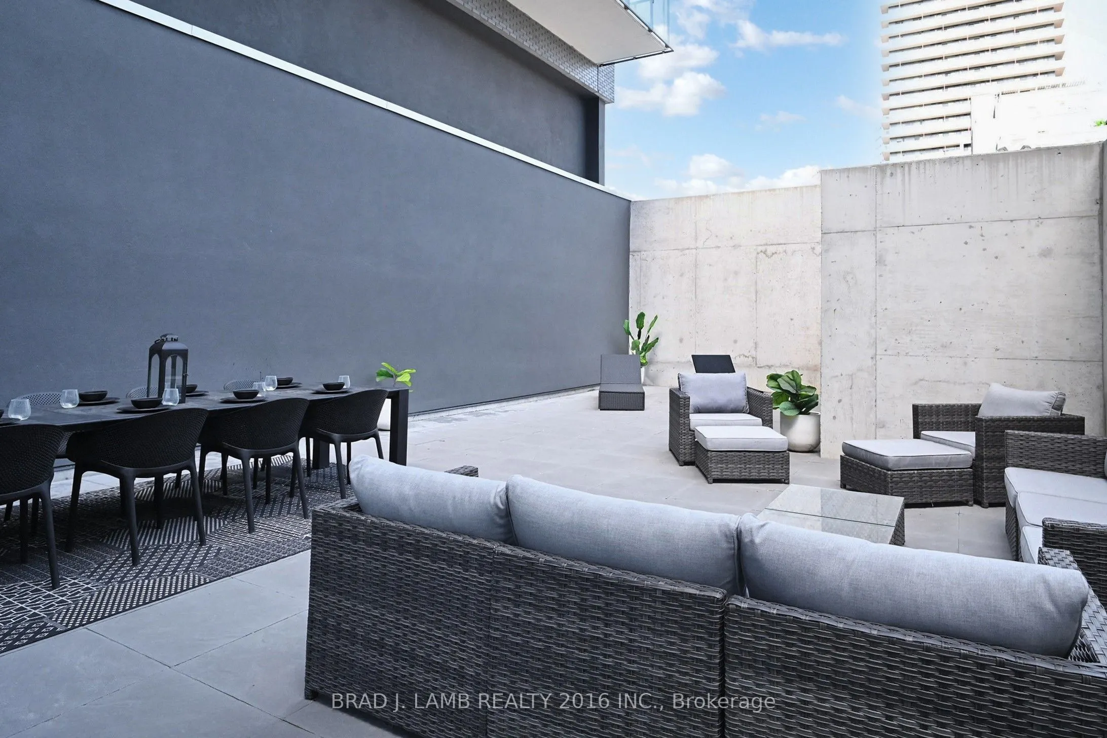 55 Ontario Street, #101
