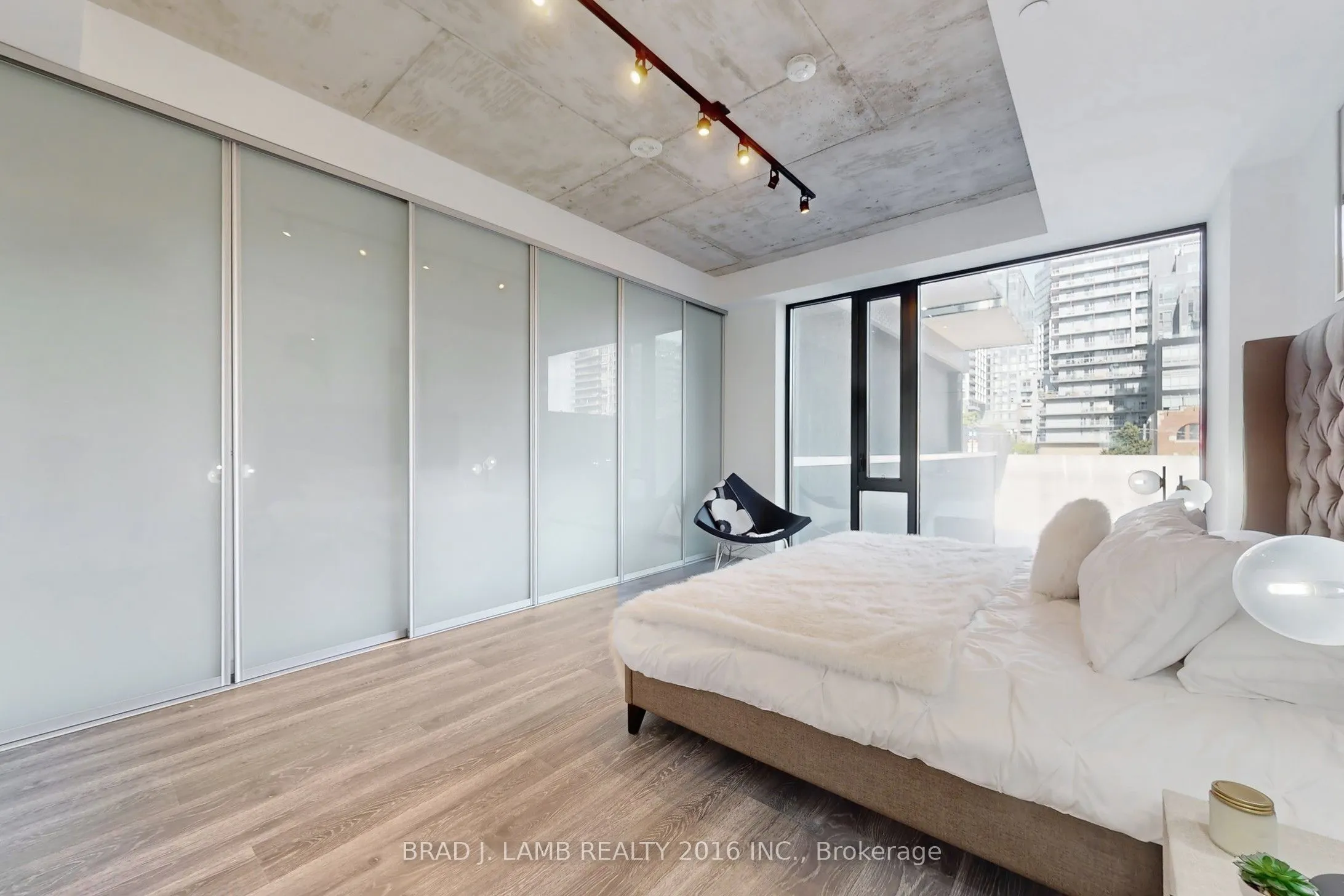 55 Ontario Street, #101