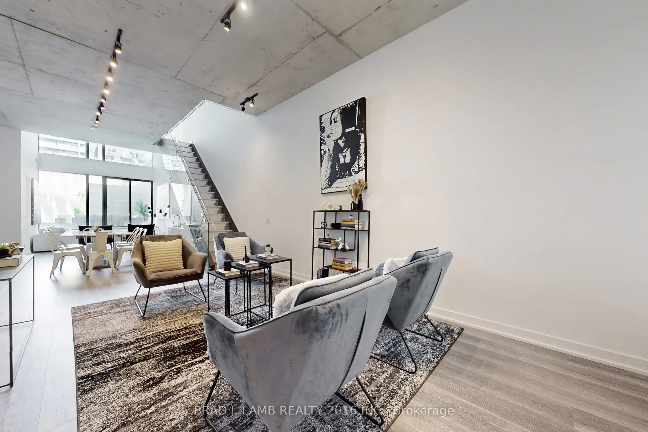 55 Ontario Street, #101